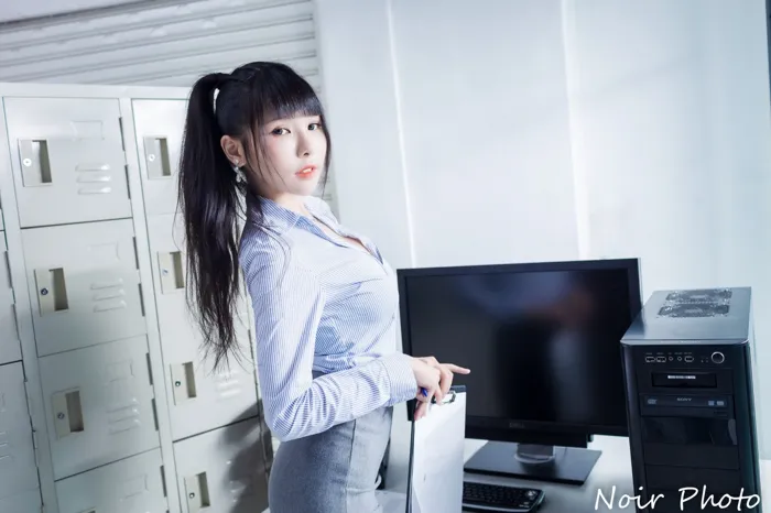 [爱美足] NO.072  依霜 OL黑丝 高跟美腿外拍 街拍#[37P]-2