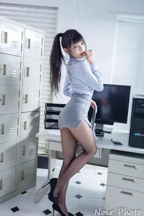 [爱美足] NO.072  依霜 OL黑丝 高跟美腿外拍 街拍#[37P]-10