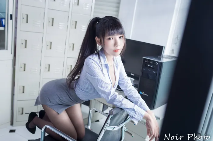 [爱美足] NO.072  依霜 OL黑丝 高跟美腿外拍 街拍#[37P]-5