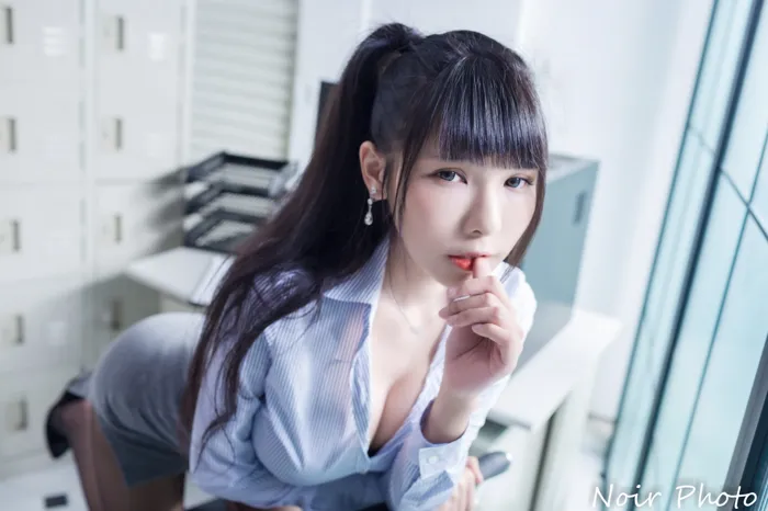 [爱美足] NO.072  依霜 OL黑丝 高跟美腿外拍 街拍#[37P]-8