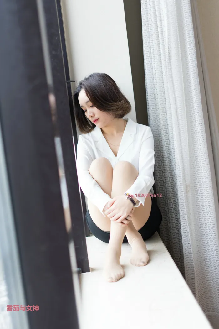 [爱美足] NO.034 木子的小包裙 街拍#[97P]-1