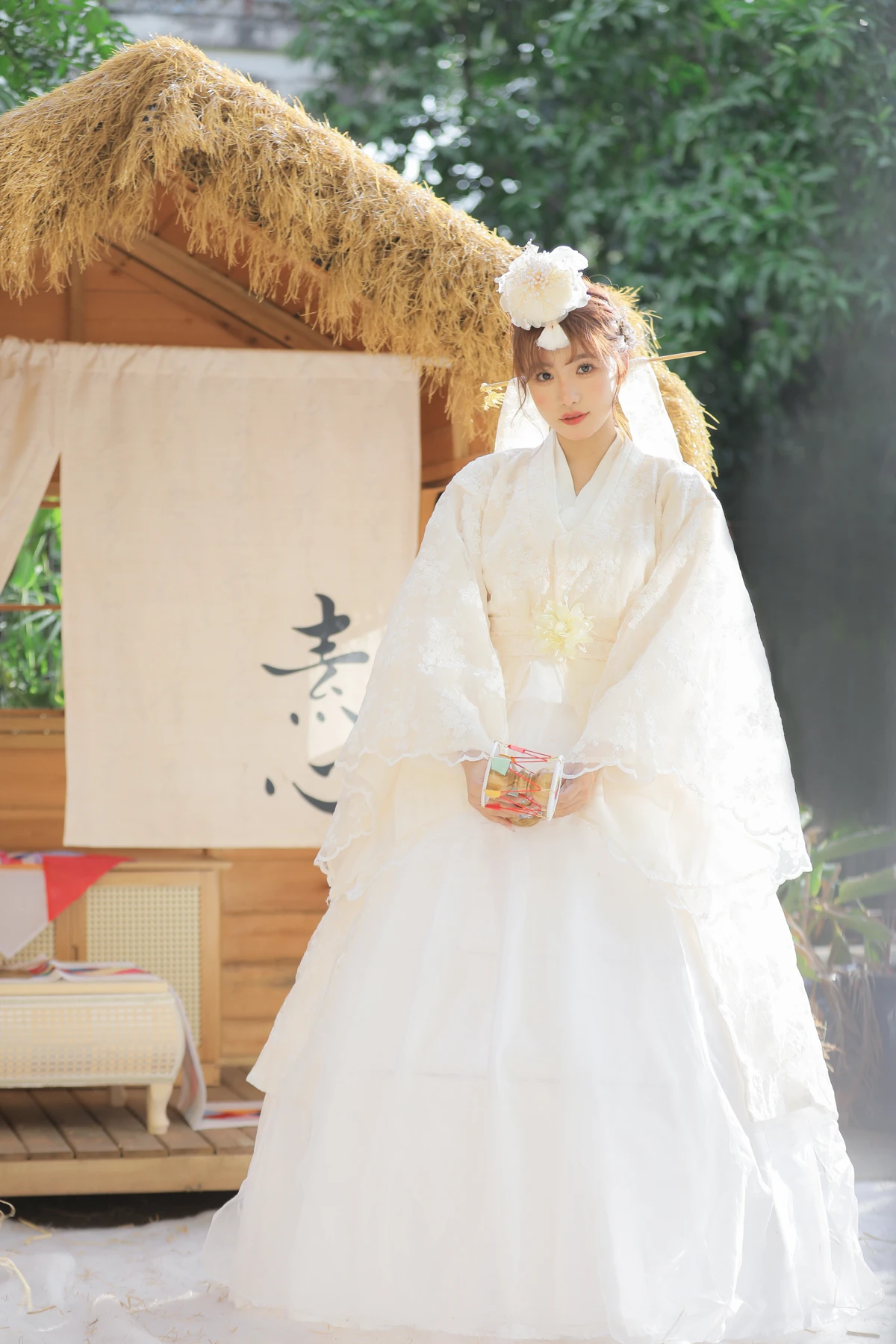 [艺图语] 2023.01.11 Vol.2892 延吉服写真 温思儿vv#[23P]-2