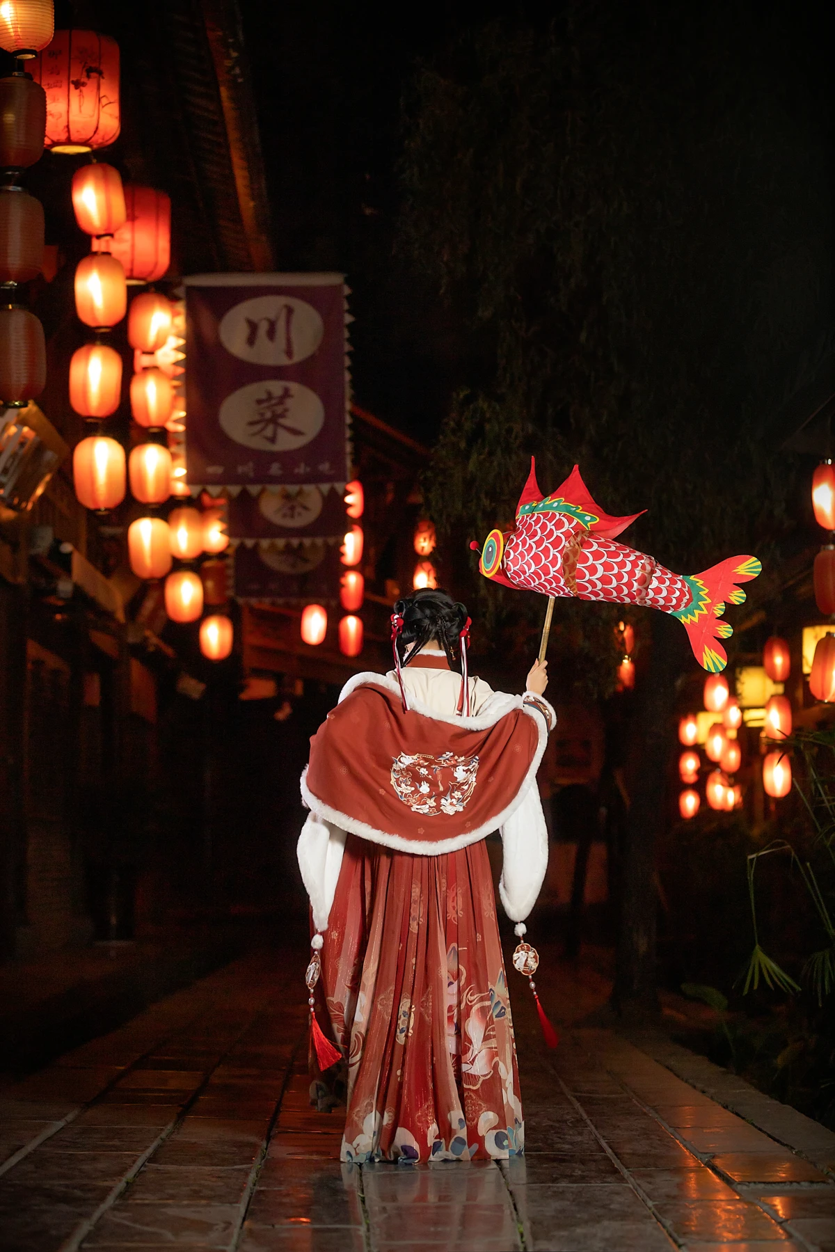 [艺图语] 2023.02.09 Vol.3003 逛灯会 梨一依#[22P]-3