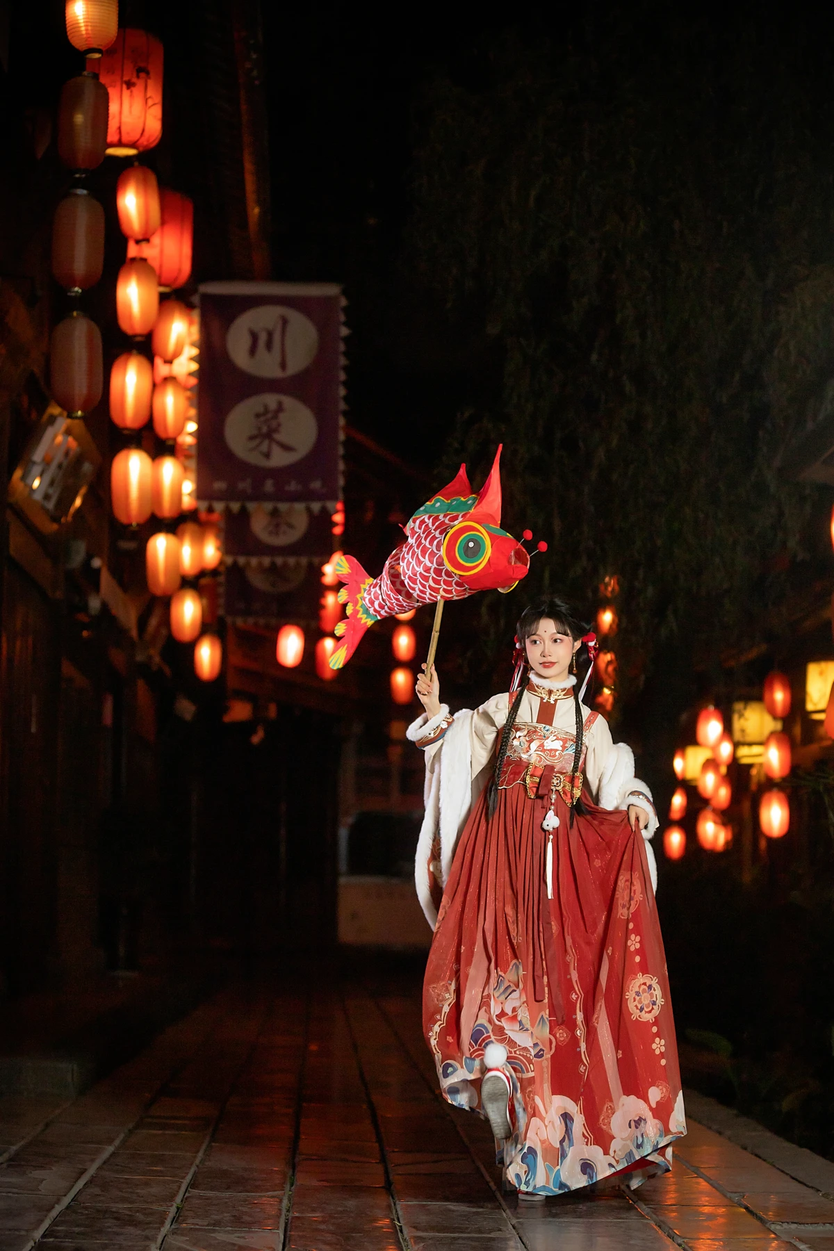 [艺图语] 2023.02.09 Vol.3003 逛灯会 梨一依#[22P]-4