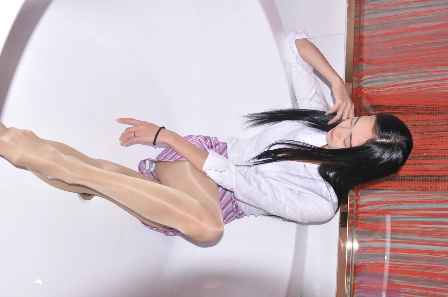 [爱美足] NO.121 空乘制服油亮丝高跟 街拍#[88P]-7