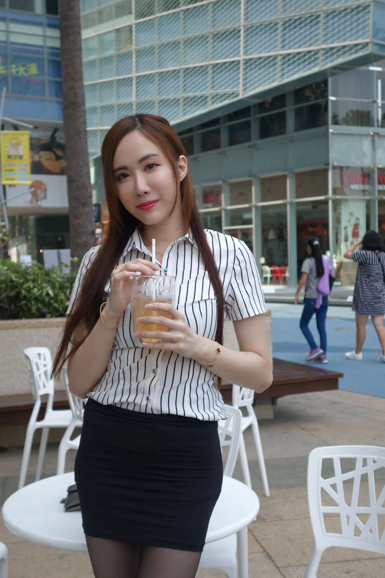 [爱美足] NO.073  Dora妍希 OL黑丝高跟美腿 街拍#[82P]-1