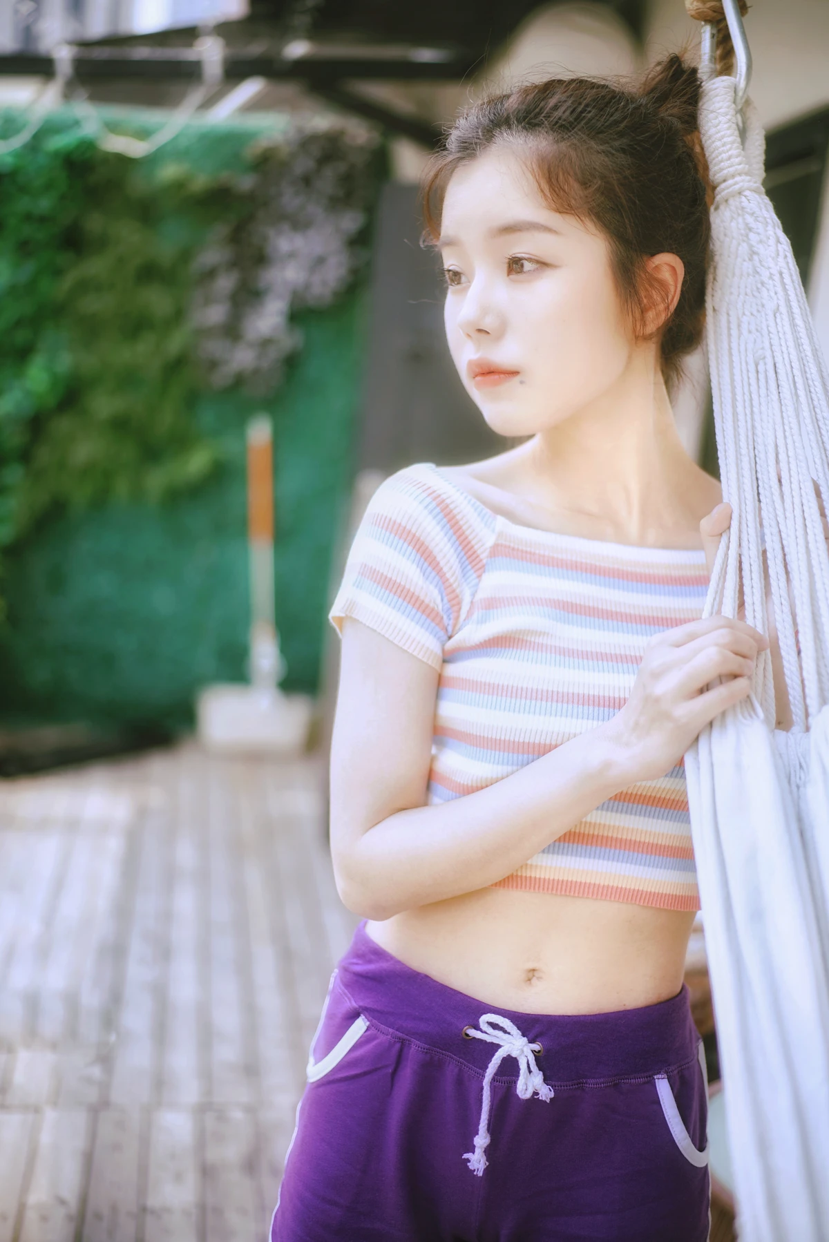 [艺图语] 2023.01.05 Vol.2843 – 天台的水枪少女 圈圈#[25P]-2