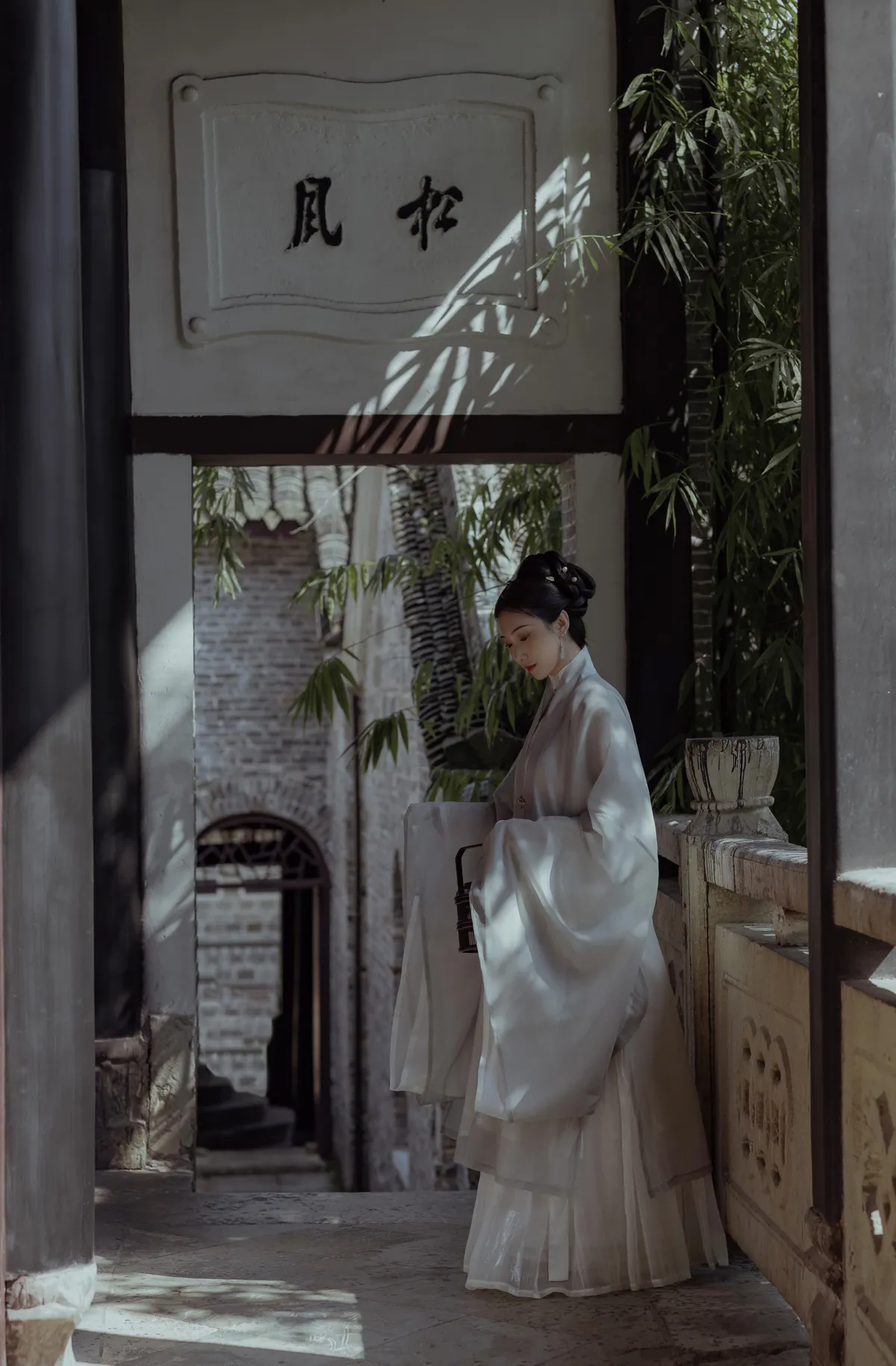 [艺图语] 2022.12.13 Vol.2666 – 画楼春 土豆泥小兔#[22P]-1