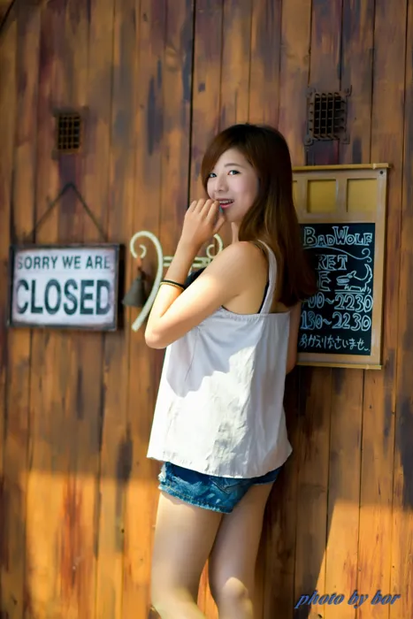 [爱美足] NO.061  方唯真 牛仔短裤 丝袜高跟美腿外拍 街拍#[73P]-6