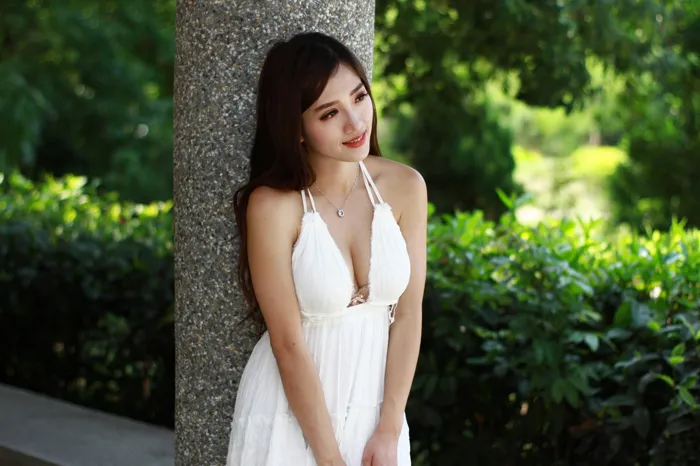 [爱美足] NO.039 Go Go 白色小禮服 高跟美腿外拍 街拍#[106P]-1