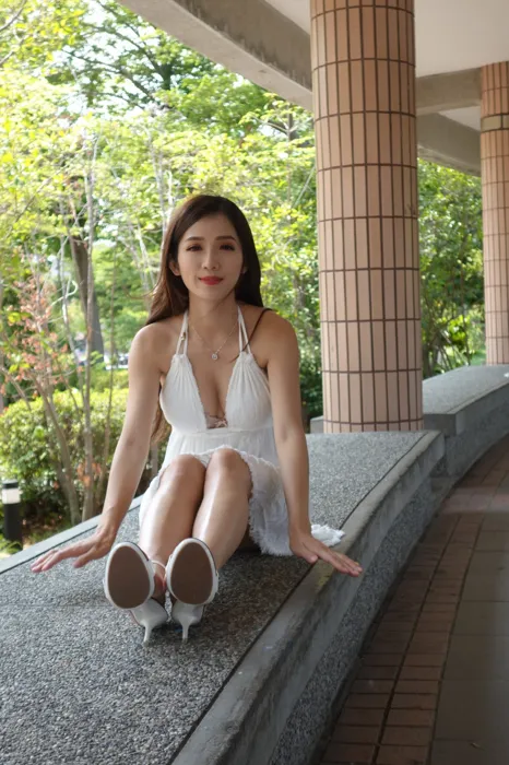 [爱美足] NO.039 Go Go 白色小禮服 高跟美腿外拍 街拍#[106P]-8