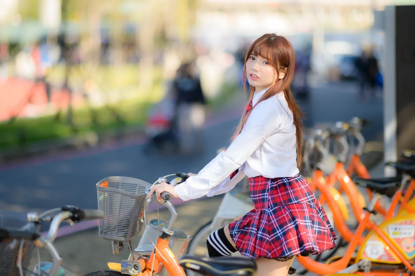 [爱美足] NO.233 学生制服高跟 街拍#[105P]-5