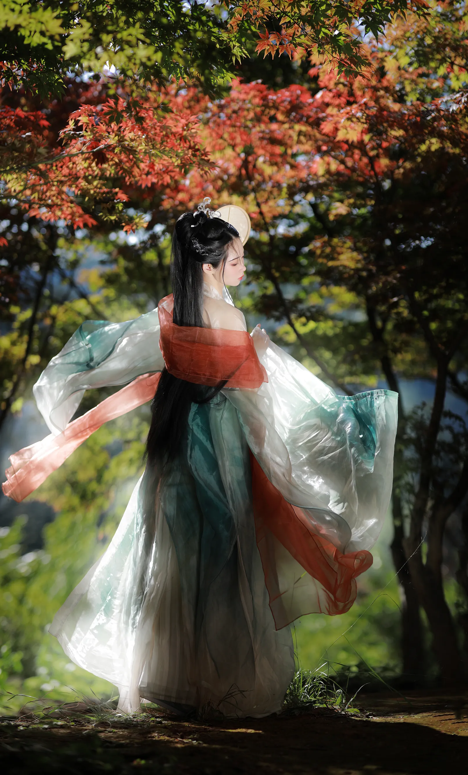 [艺图语] 2022.12.04 Vol.2599 – 休言万事转头空 落花人独立#[34P]-9