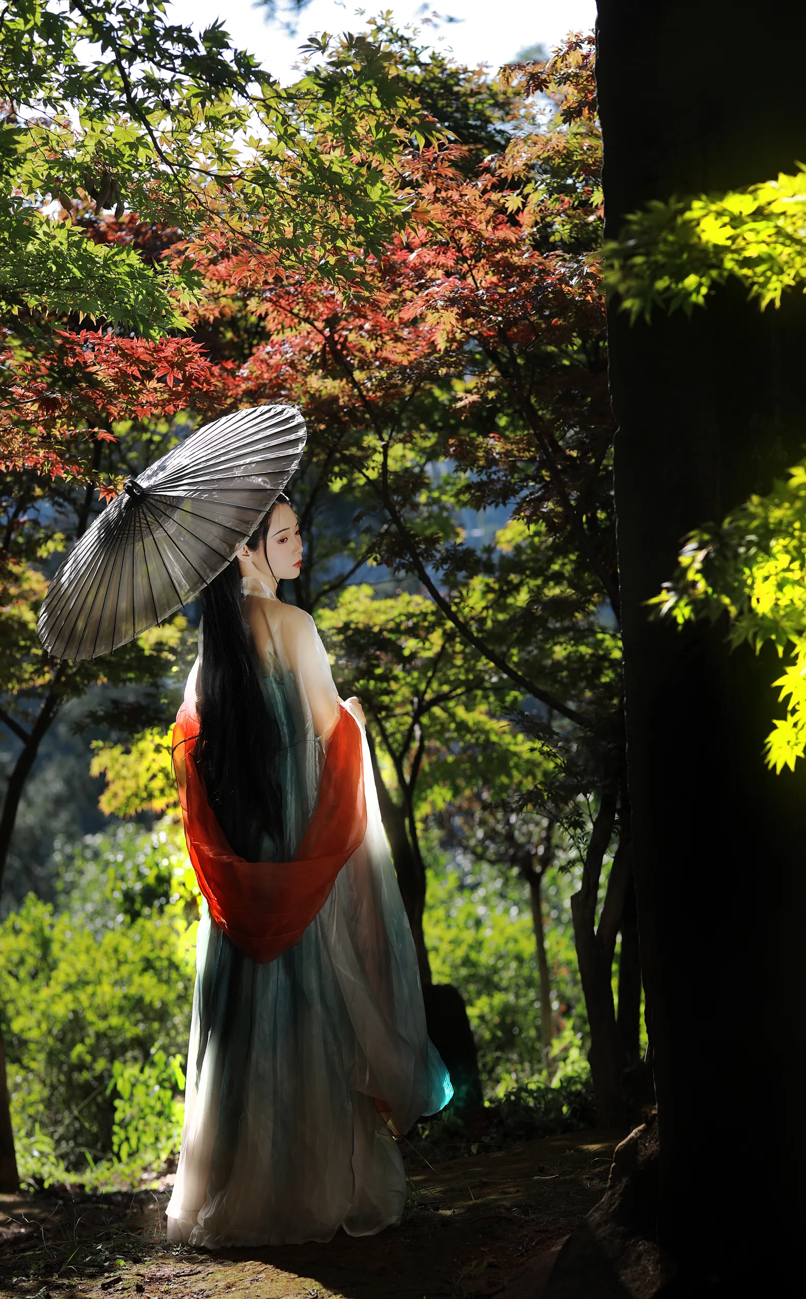 [艺图语] 2022.12.04 Vol.2599 – 休言万事转头空 落花人独立#[34P]-6