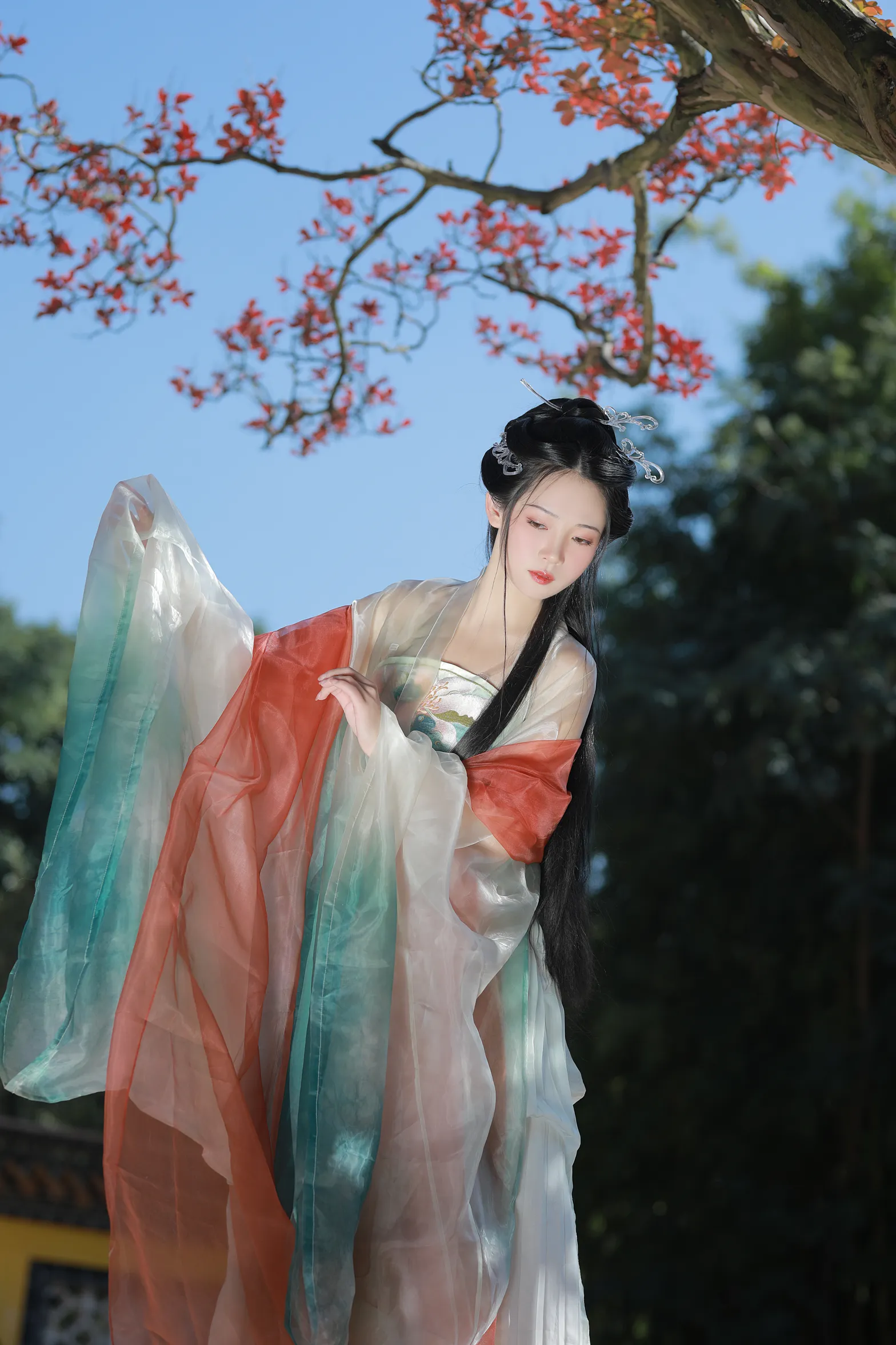 [艺图语] 2022.12.04 Vol.2599 – 休言万事转头空 落花人独立#[34P]-7