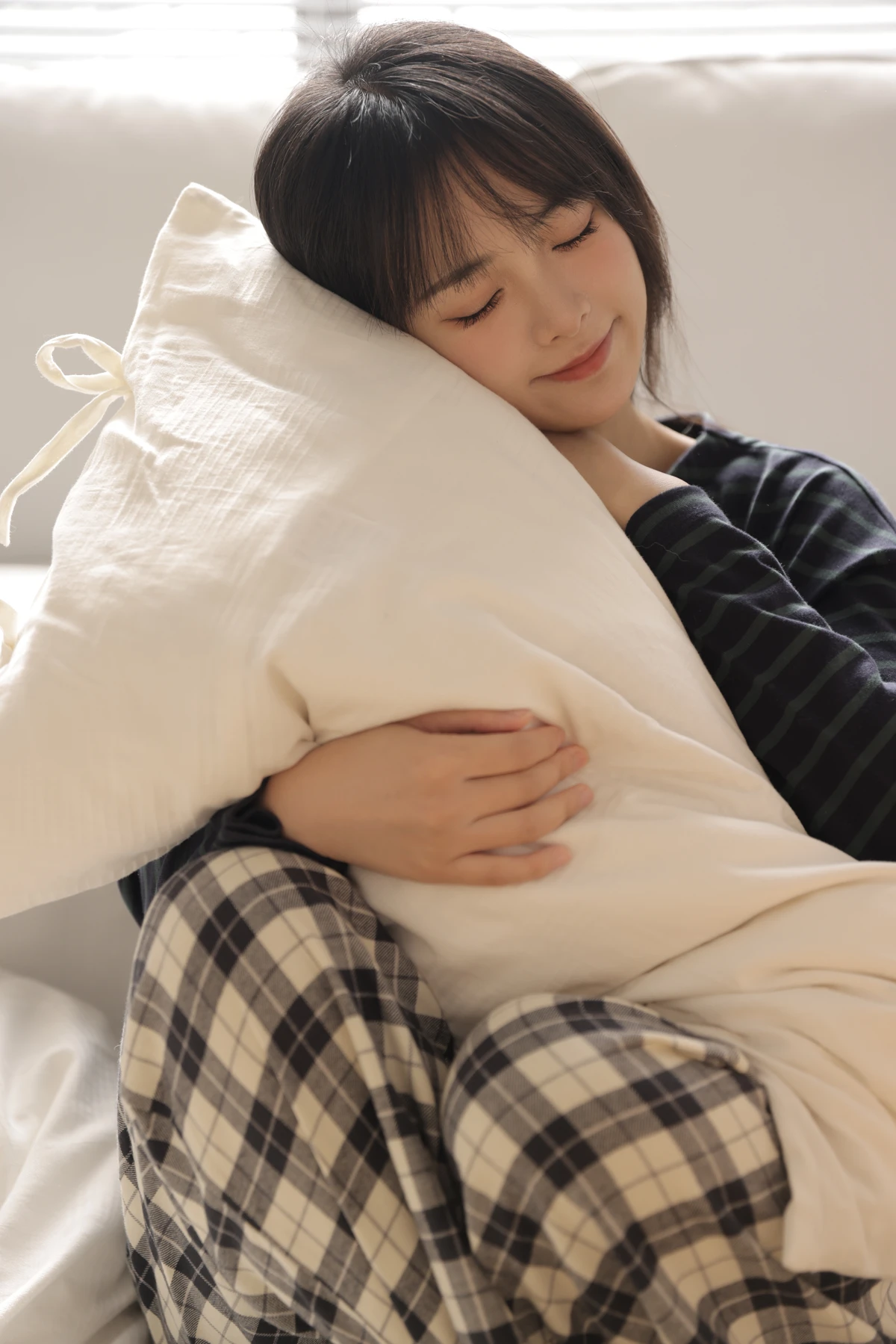 [艺图语] 2022.12.19 Vol.2711 – 白色 莉莉崽w#[31P]-3