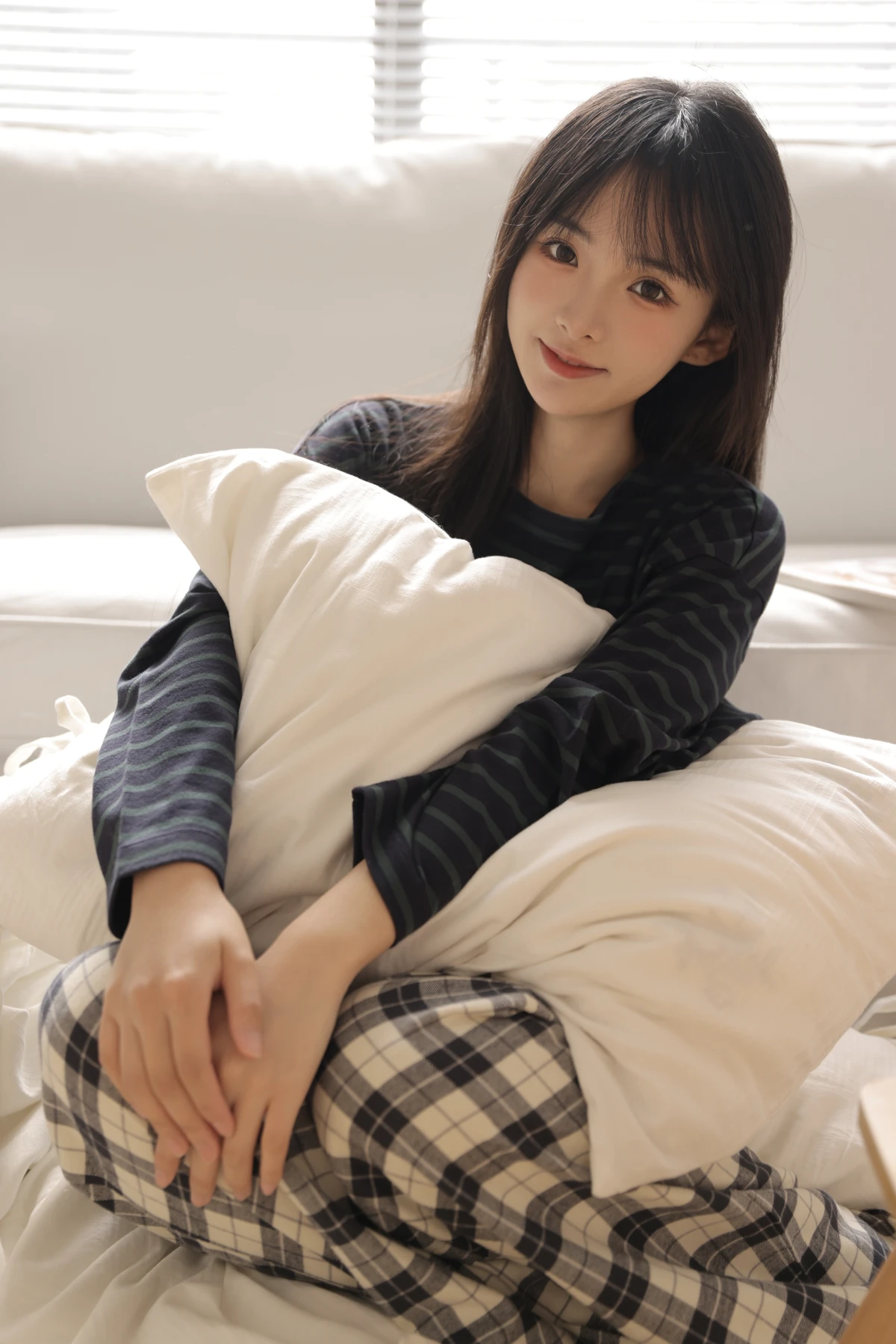 [艺图语] 2022.12.19 Vol.2711 – 白色 莉莉崽w#[31P]-4