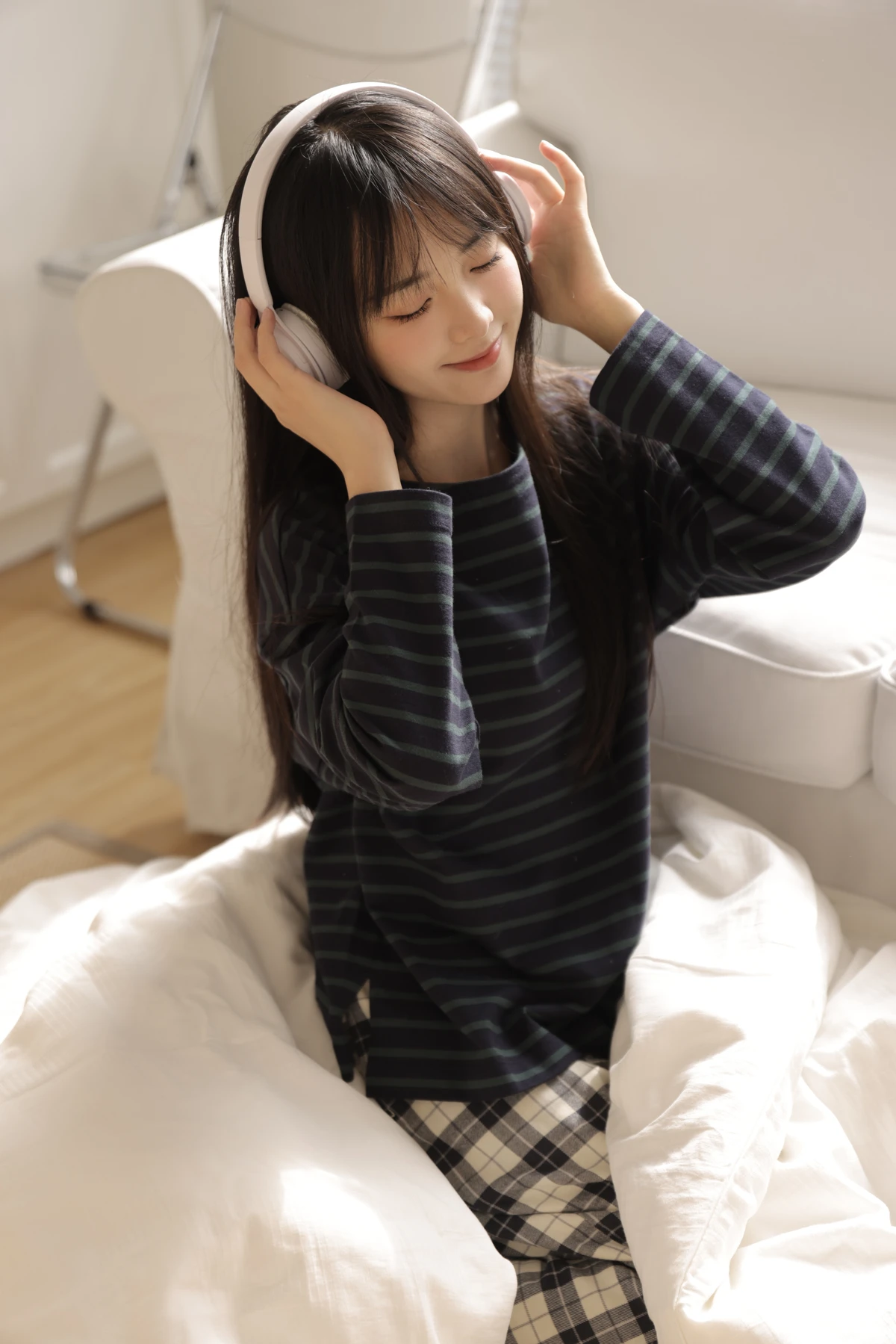 [艺图语] 2022.12.19 Vol.2711 – 白色 莉莉崽w#[31P]-9