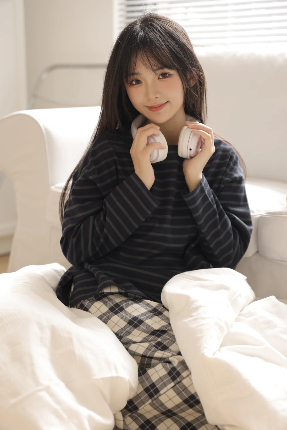 [艺图语] 2022.12.19 Vol.2711 – 白色 莉莉崽w#[31P]-10