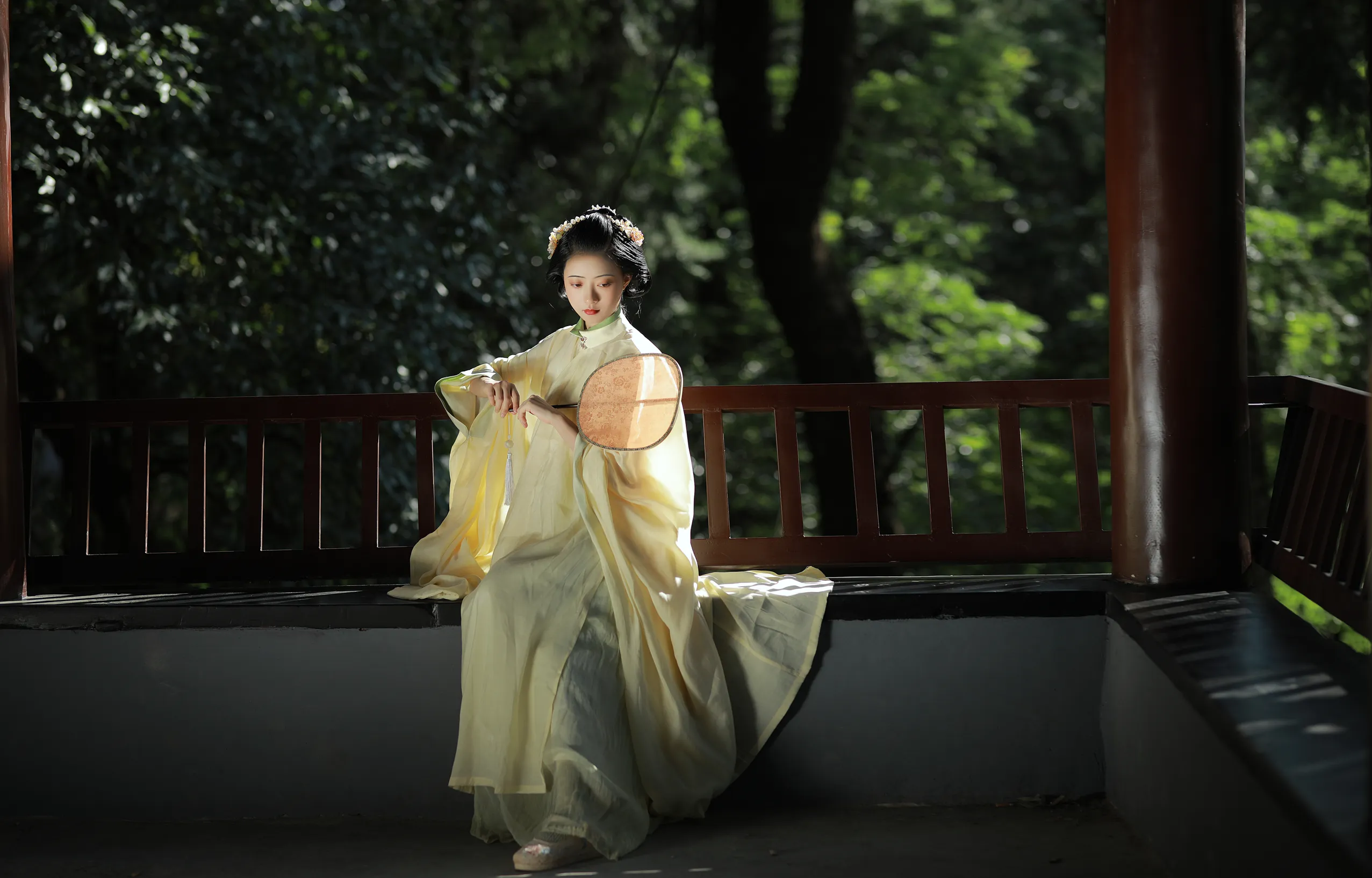 [艺图语] 2022.11.30 Vol.2561 – 淡淡春山 YunFleur#[40P]-8