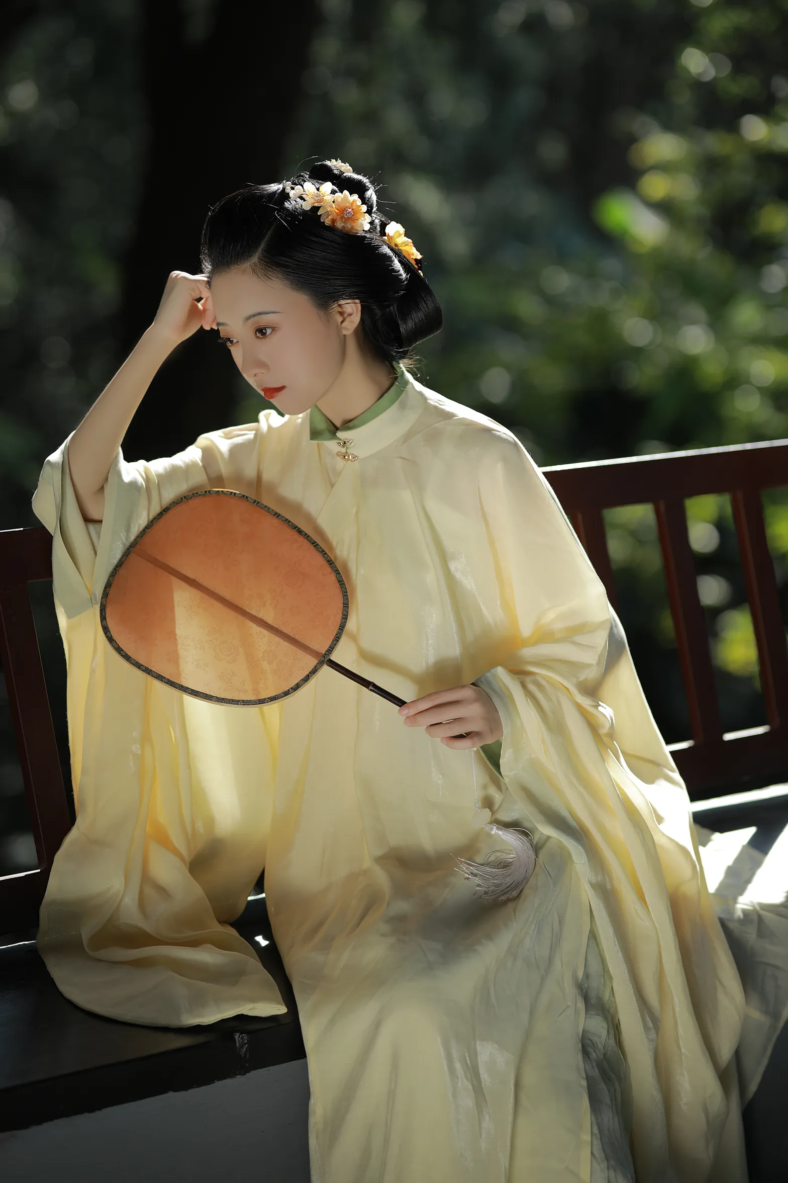 [艺图语] 2022.11.30 Vol.2561 – 淡淡春山 YunFleur#[40P]-2