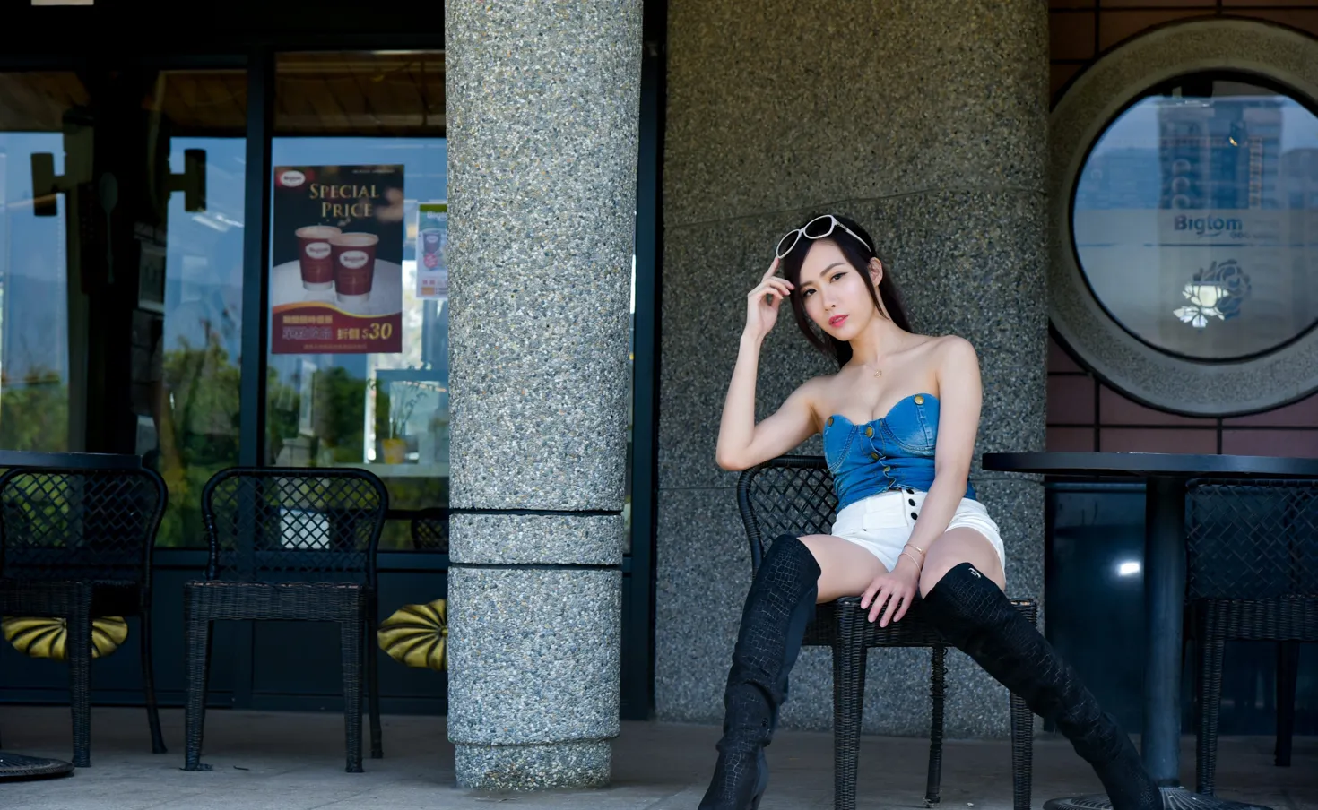 [爱美足] NO.181 妍希 露肩短裤长靴美腿 街拍#[71P]-8