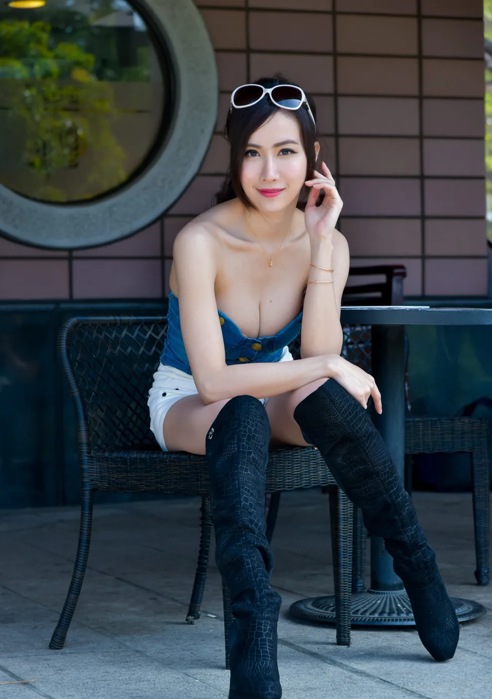 [爱美足] NO.181 妍希 露肩短裤长靴美腿 街拍#[71P]-9