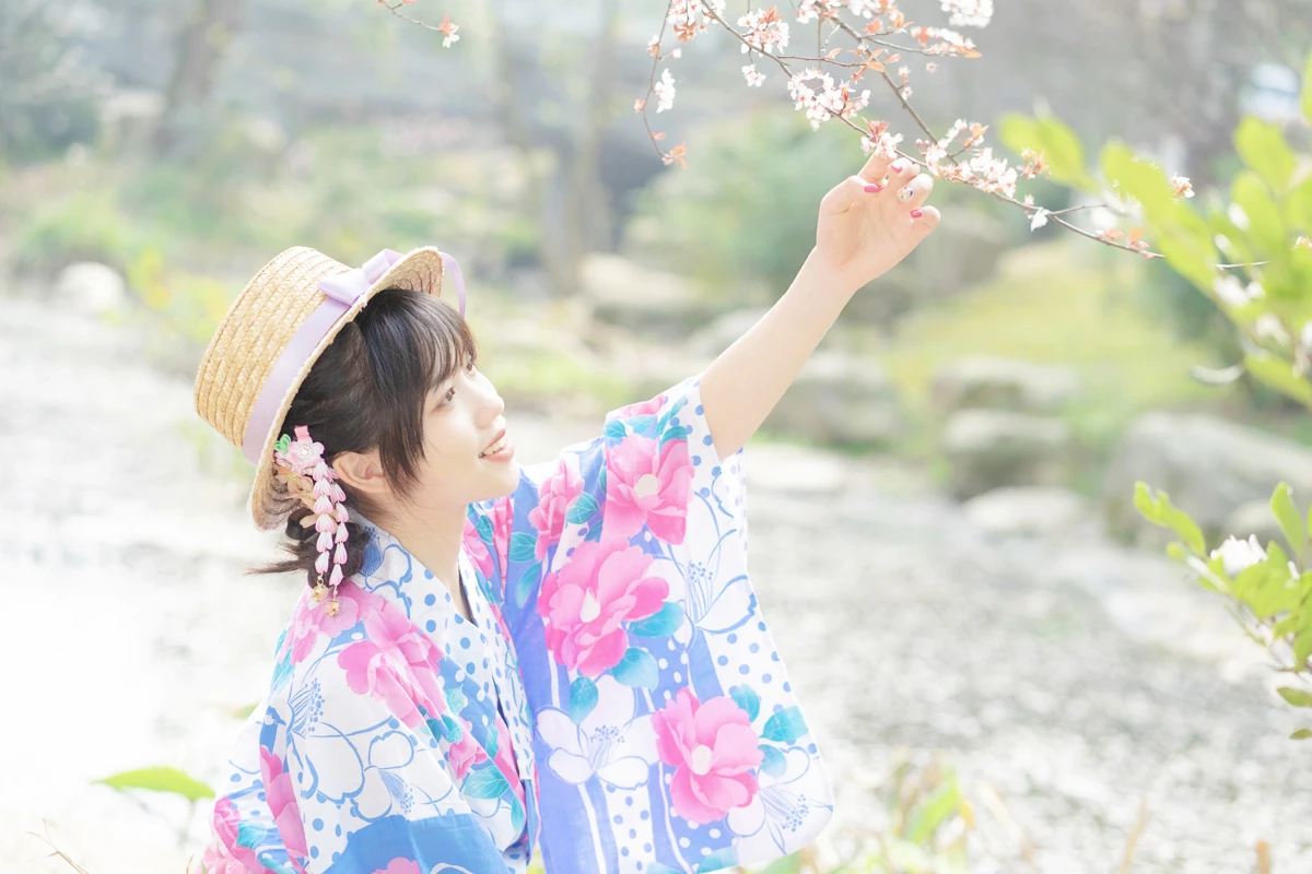 [艺图语] 2023.02.08 Vol.2995 春日花和服 泉泉#[32P]-2