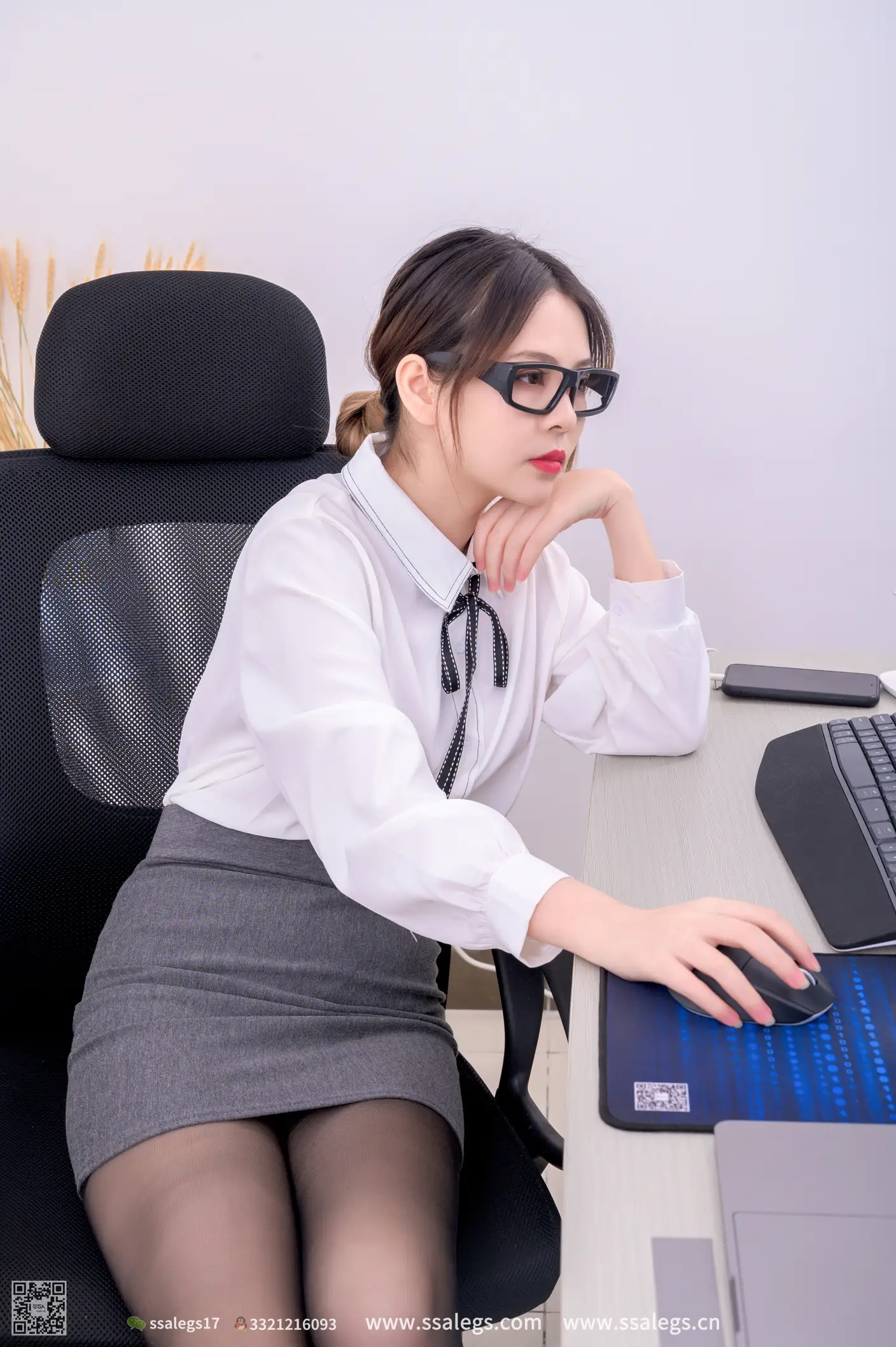 [爱美足] NO.463 春晓 女同事的丝袜诱惑(上) 丝社#[126P]-8