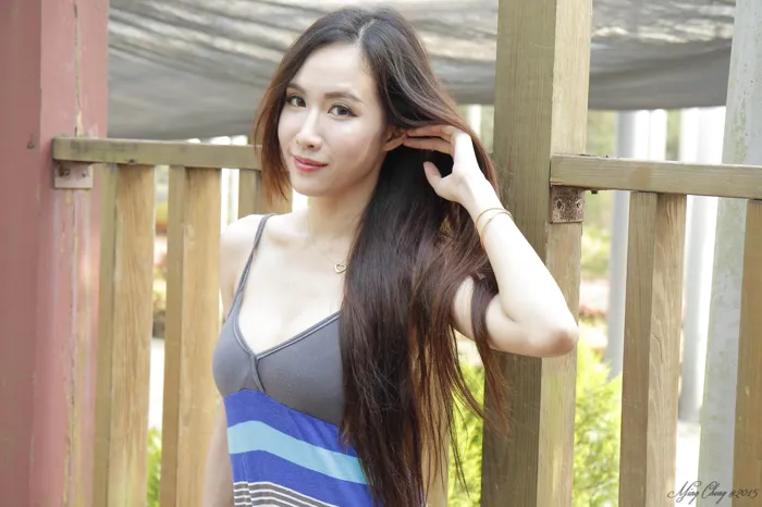 [爱美足] NO.048 Dora妍希 飄逸洋裝 高跟美腿外拍 街拍#[51P]-1