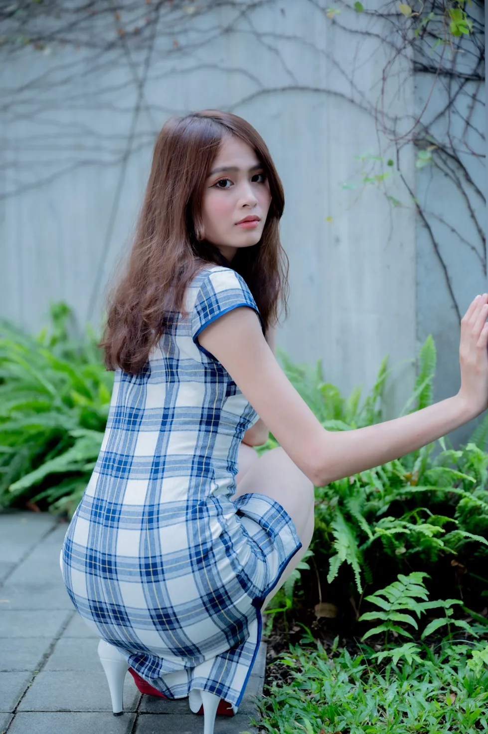 [爱美足] NO.205 何佳欣 格子短旗袍丝袜高跟美腿 街拍#[84P]-1