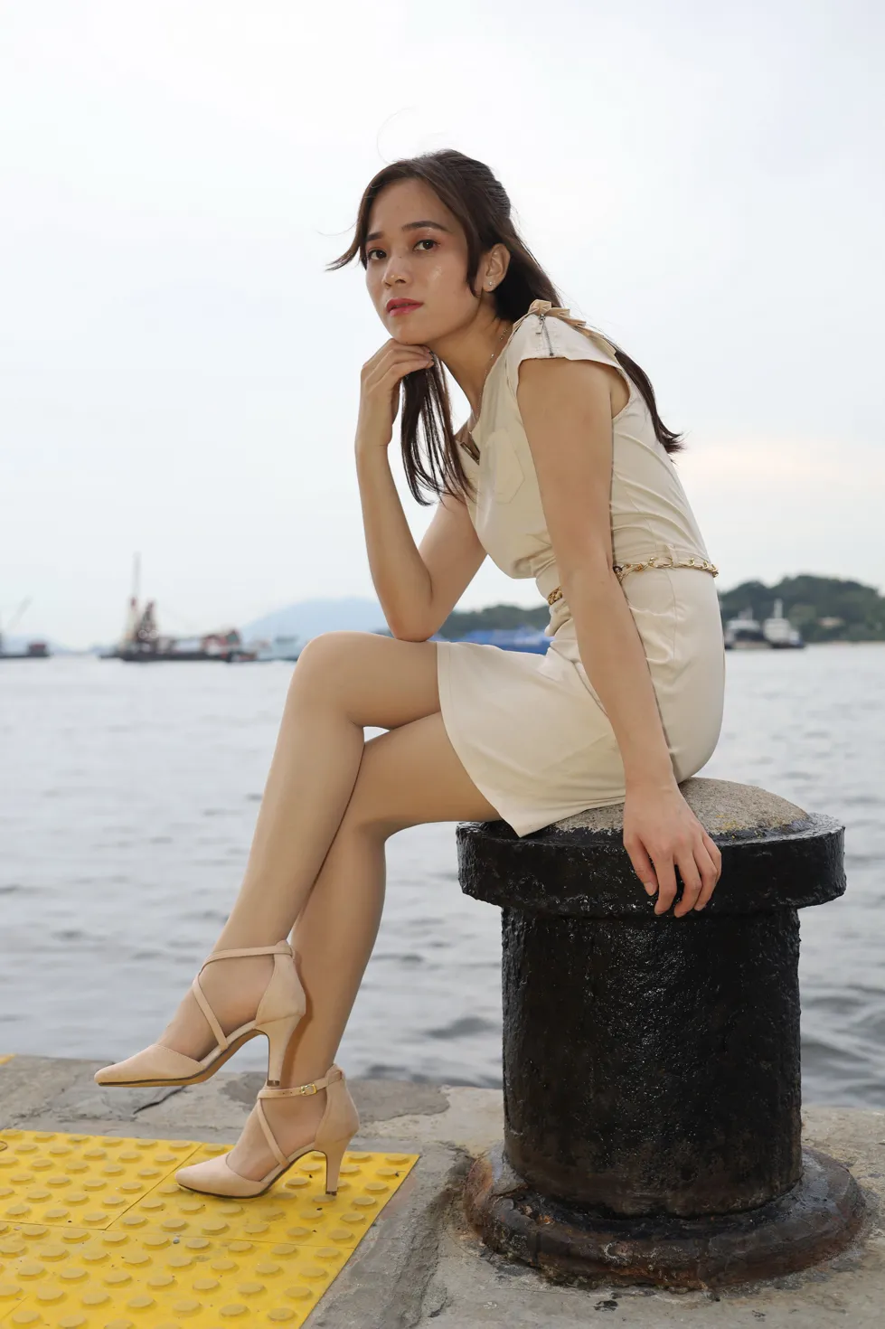 [爱美足] NO.107 Vency Shen 米色连衣裙丝袜高跟美腿 街拍#[70P]-3