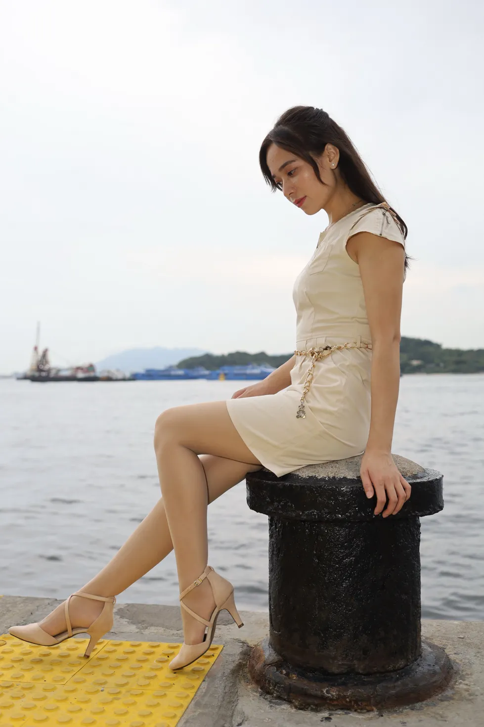 [爱美足] NO.107 Vency Shen 米色连衣裙丝袜高跟美腿 街拍#[70P]-4