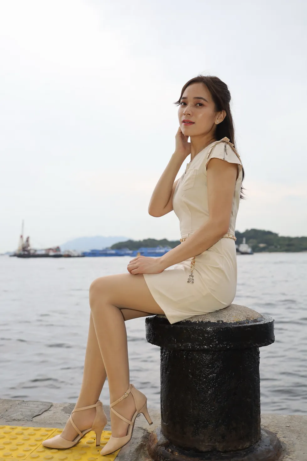 [爱美足] NO.107 Vency Shen 米色连衣裙丝袜高跟美腿 街拍#[70P]-5