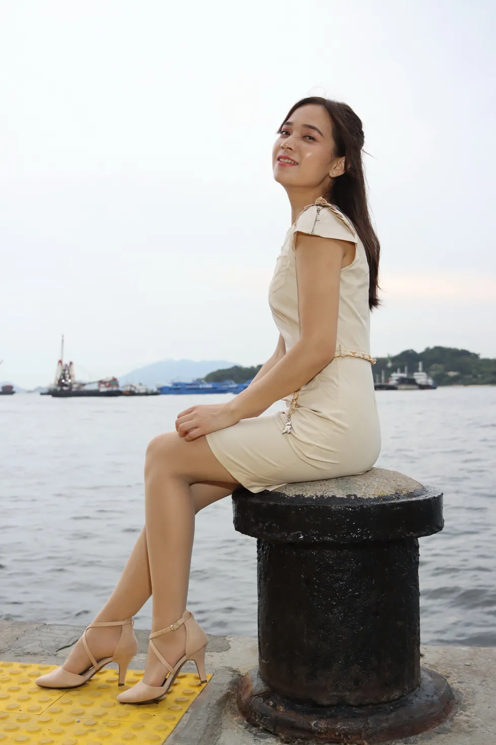 [爱美足] NO.107 Vency Shen 米色连衣裙丝袜高跟美腿 街拍#[70P]-6