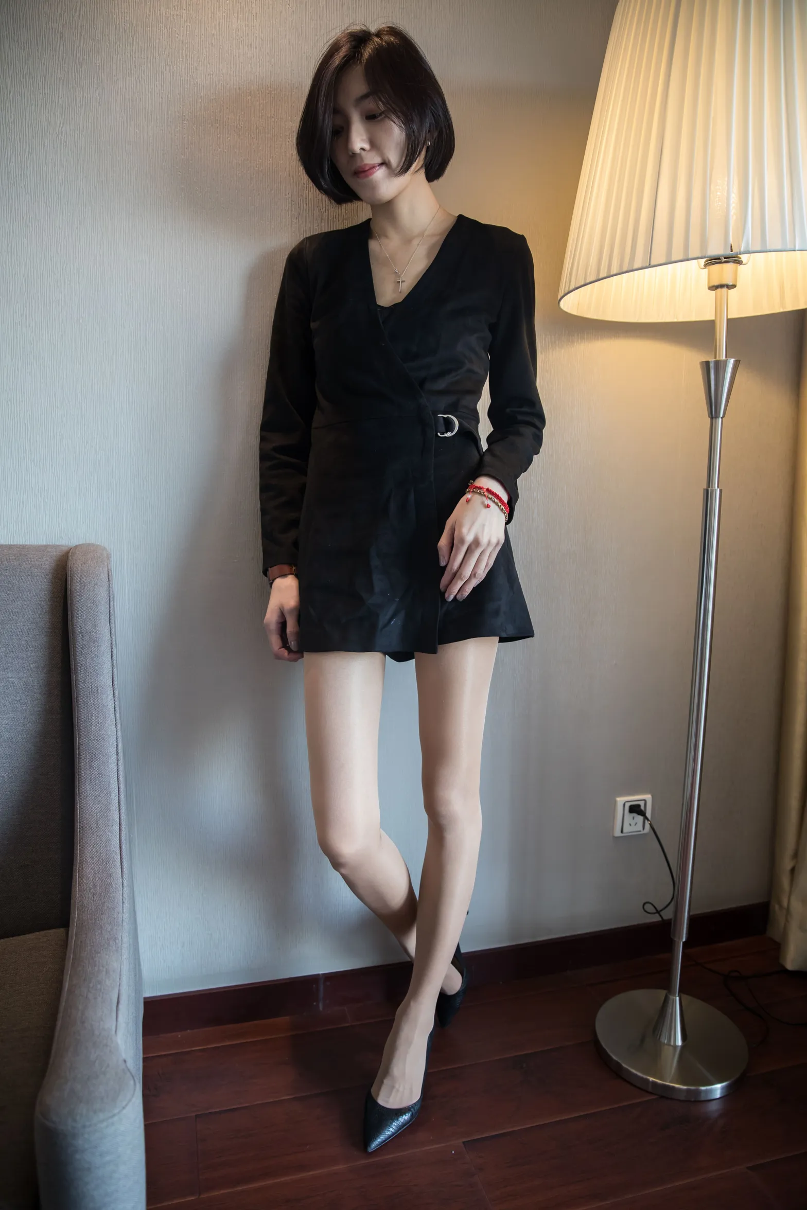 [爱美足] NO.120 酒店骨感美女肉丝高跟 街拍#[88P]-9