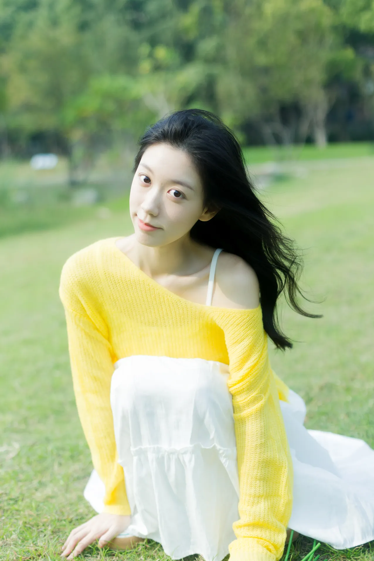 [艺图语] 2022.11.26 Vol.2532 – 秋风轻轻 饲猫少女-#[38P]-4