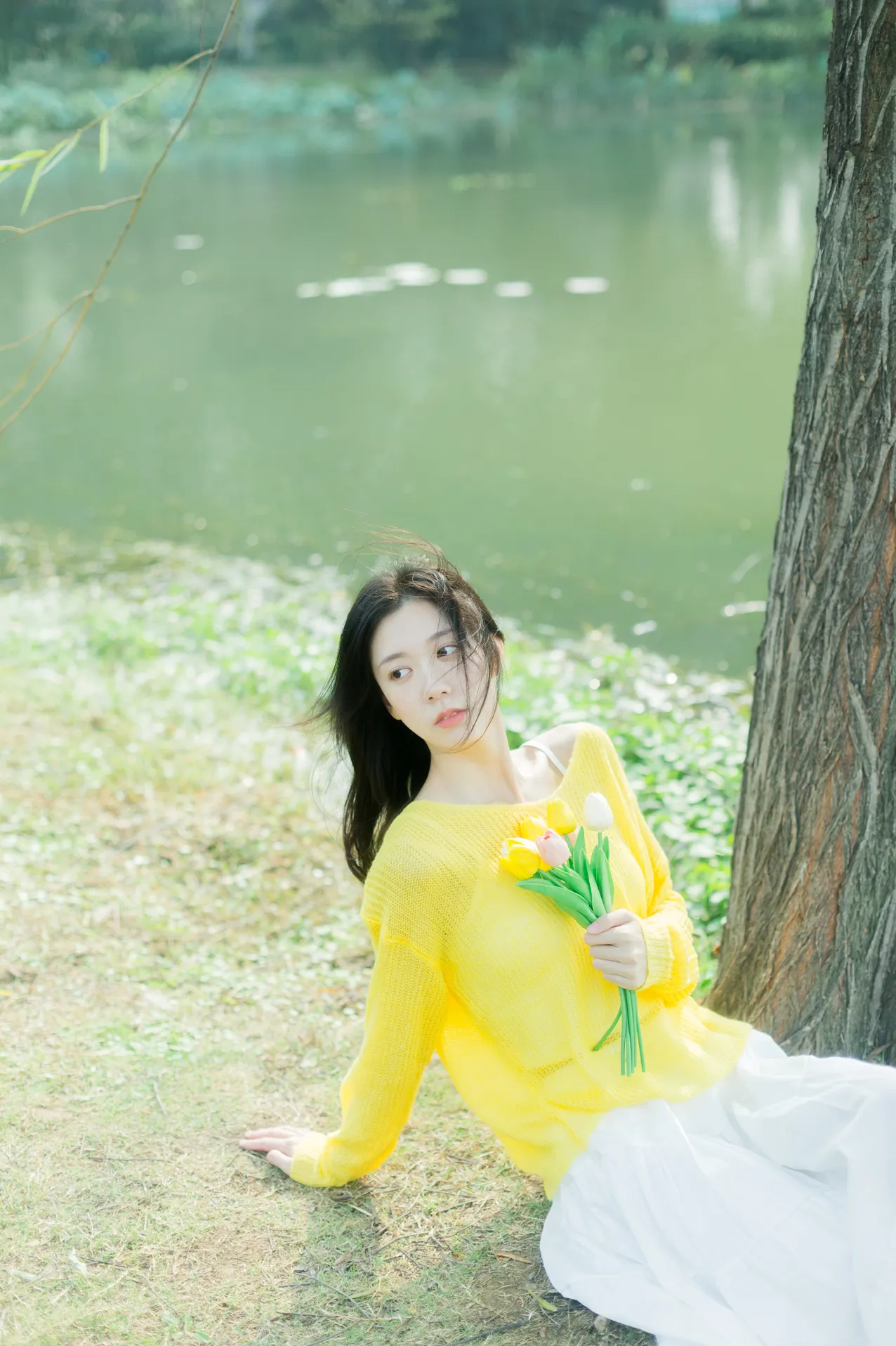 [艺图语] 2022.11.26 Vol.2532 – 秋风轻轻 饲猫少女-#[38P]-7