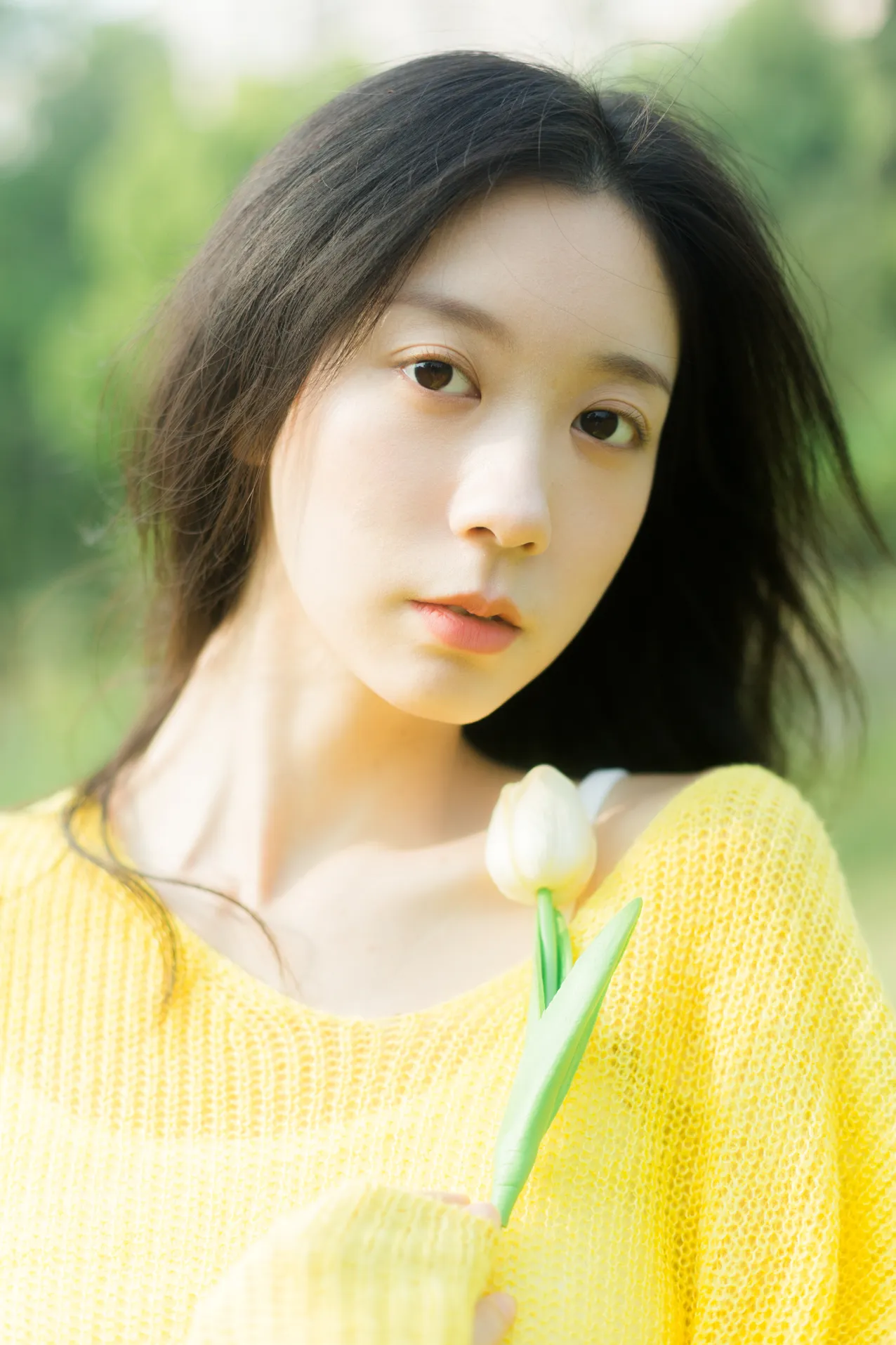 [艺图语] 2022.11.26 Vol.2532 – 秋风轻轻 饲猫少女-#[38P]-4