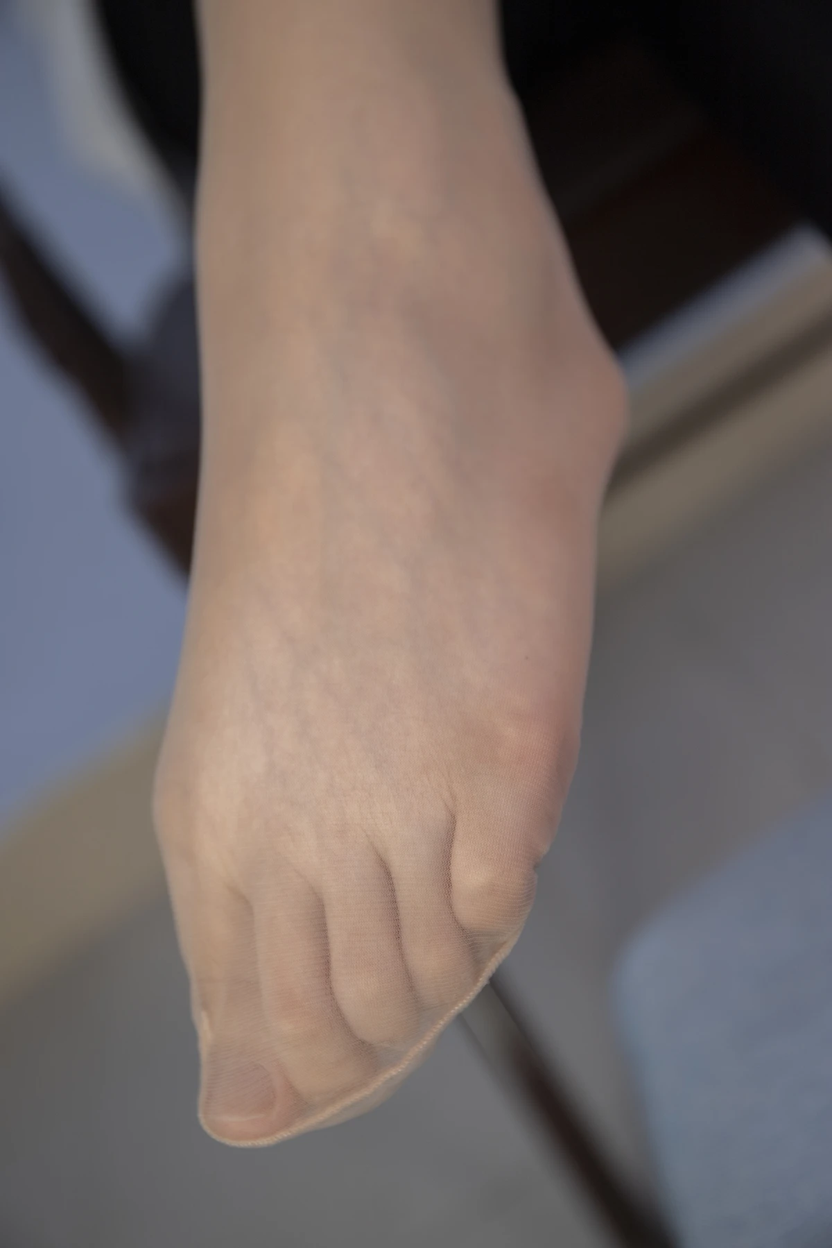 [爱美足] NO.012 琪琪性感肉丝诱惑，脚趾在丝袜的包裹下扭动 南国足艺#[108P]-5