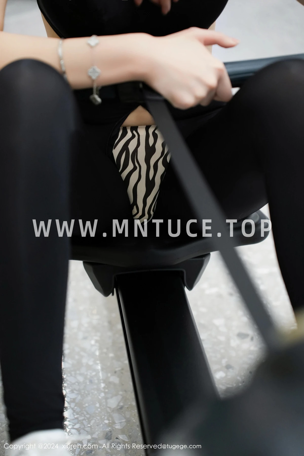 [秀人网] 2024.07.05 No.8810 Carol周妍希X#[101P]-4