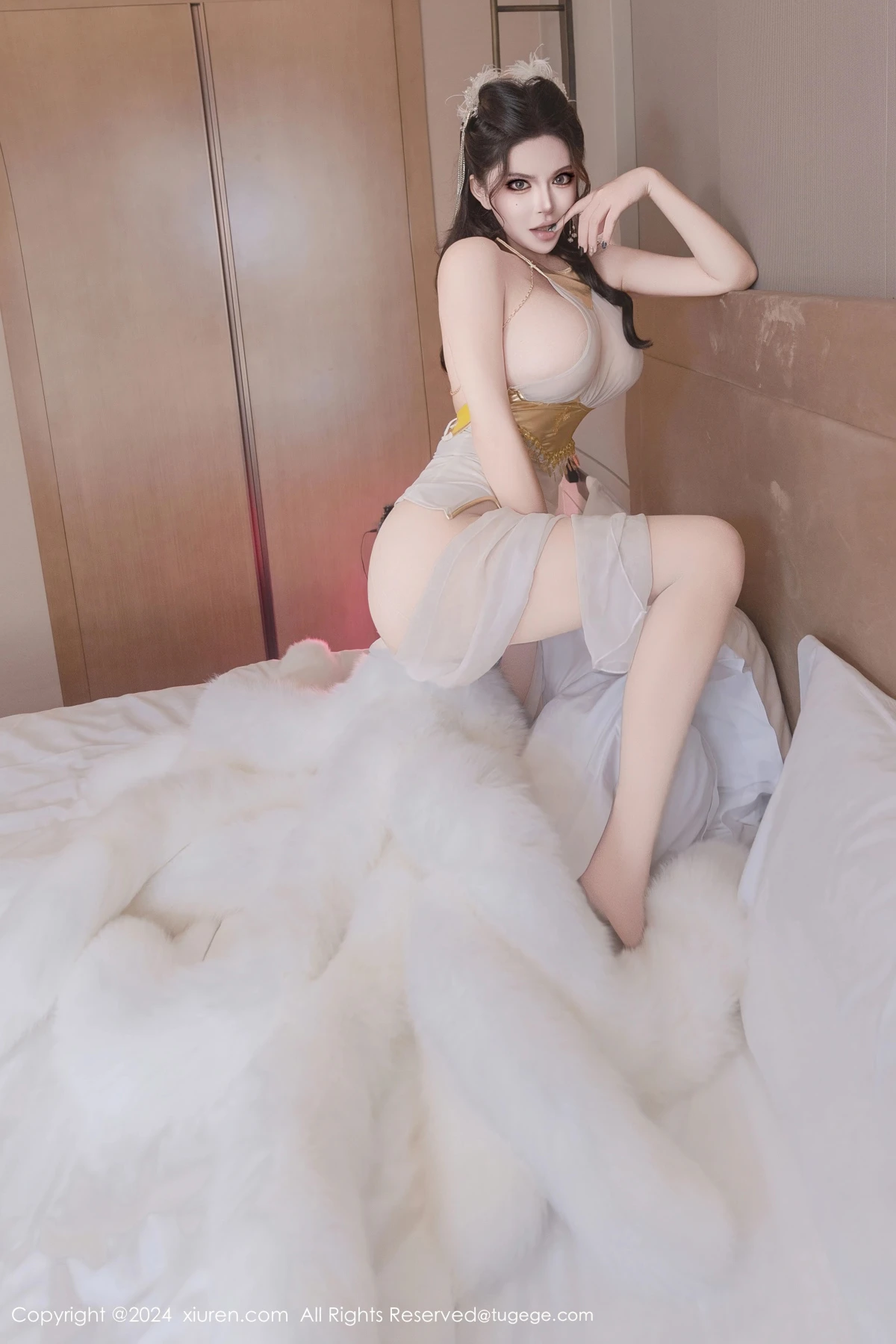 [秀人网] 2024.10.15 No.9286 伊丽莎有点白#[95P]-7