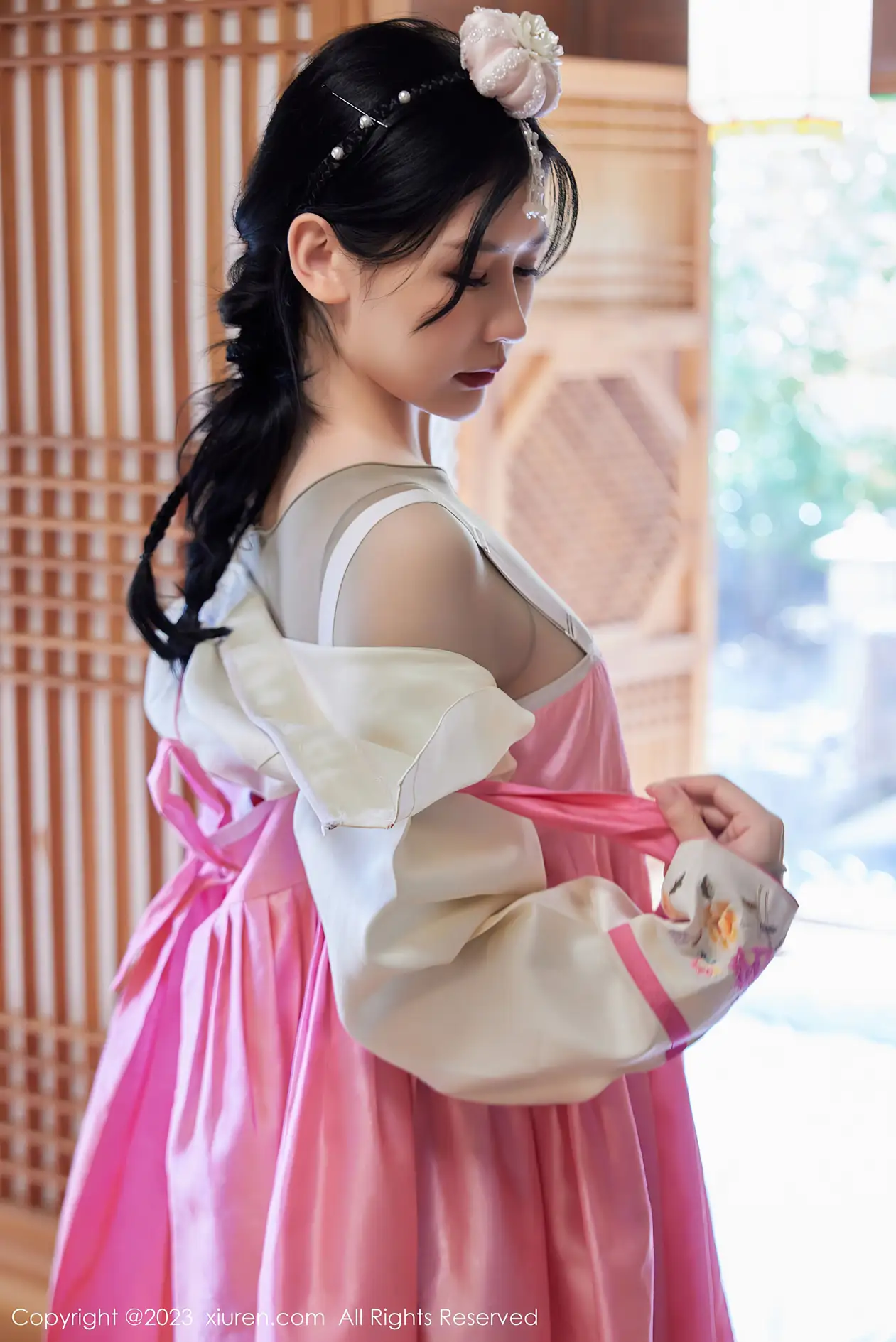 [秀人网] 2023.10.26 NO.7564 尹甜甜#[70P]-1
