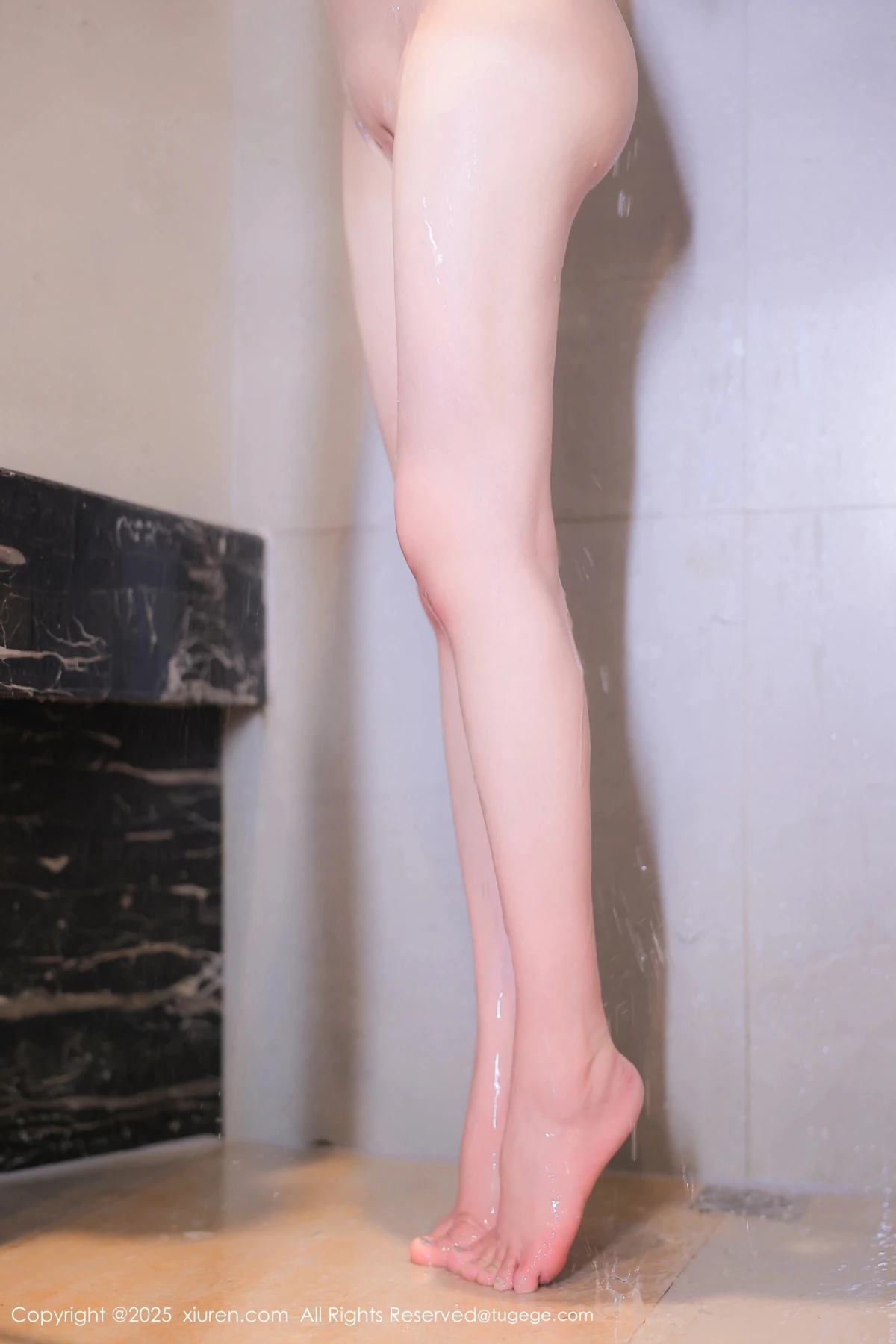 [秀人网] 2025.01.16 No.9766 爱酱里#[82P]-1