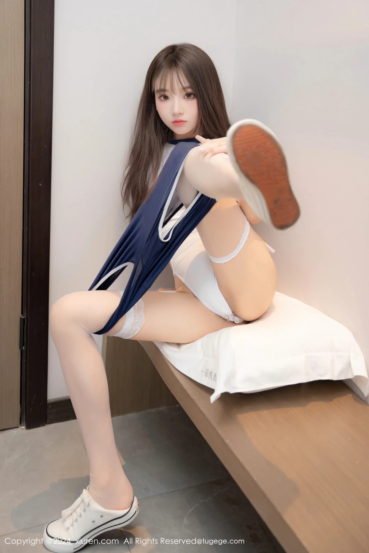 [秀人网] 2024.12.25 No.9654 羊大衣#[44P]-5