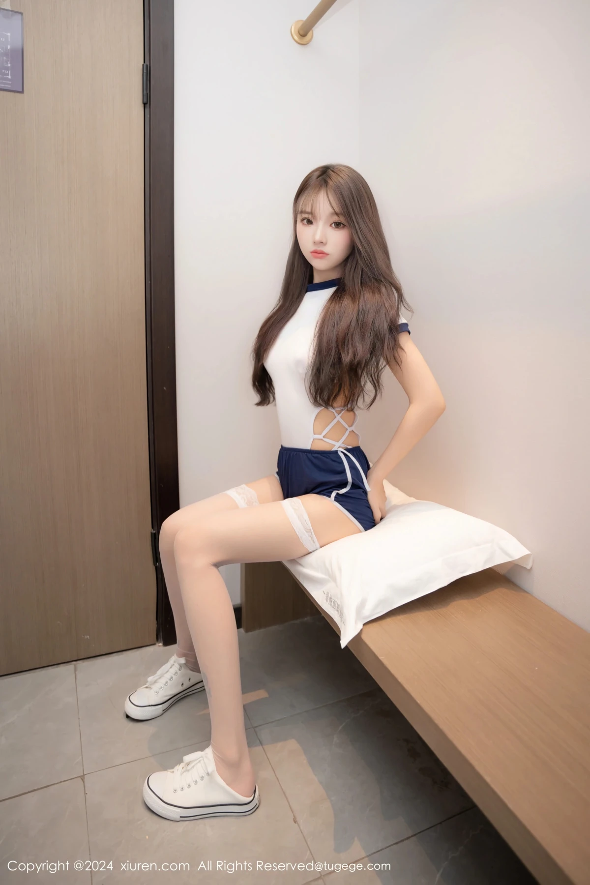 [秀人网] 2024.12.25 No.9654 羊大衣#[44P]-10