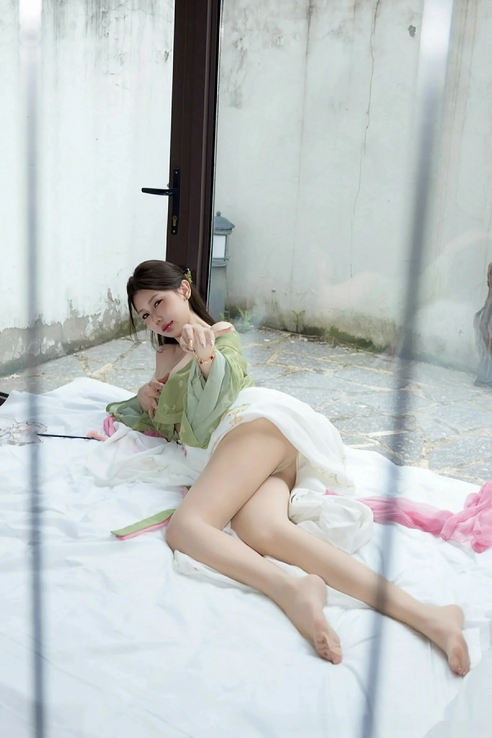 [秀人网] 2025.09.30 No.10834 尹甜甜#[83P]-2