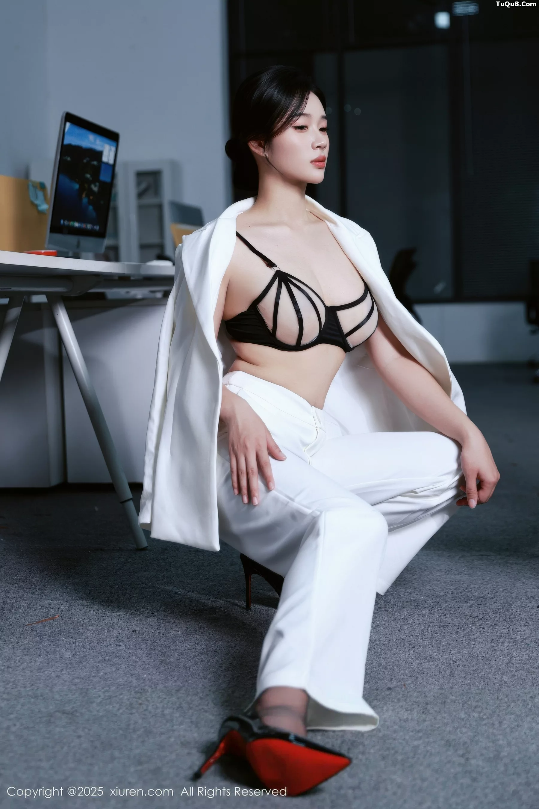 [秀人网] 2025.10.24 No.10908 南乔#[72P]-9