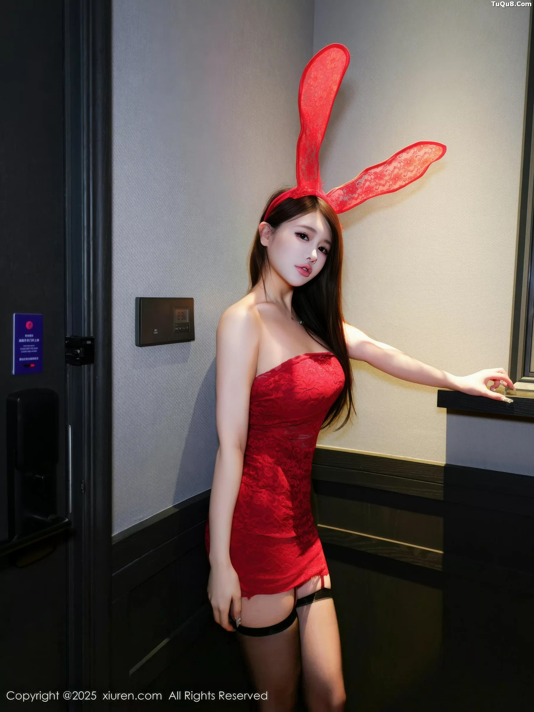 [秀人网] 2025.10.24 No.10907 甜妮#[73P]-1