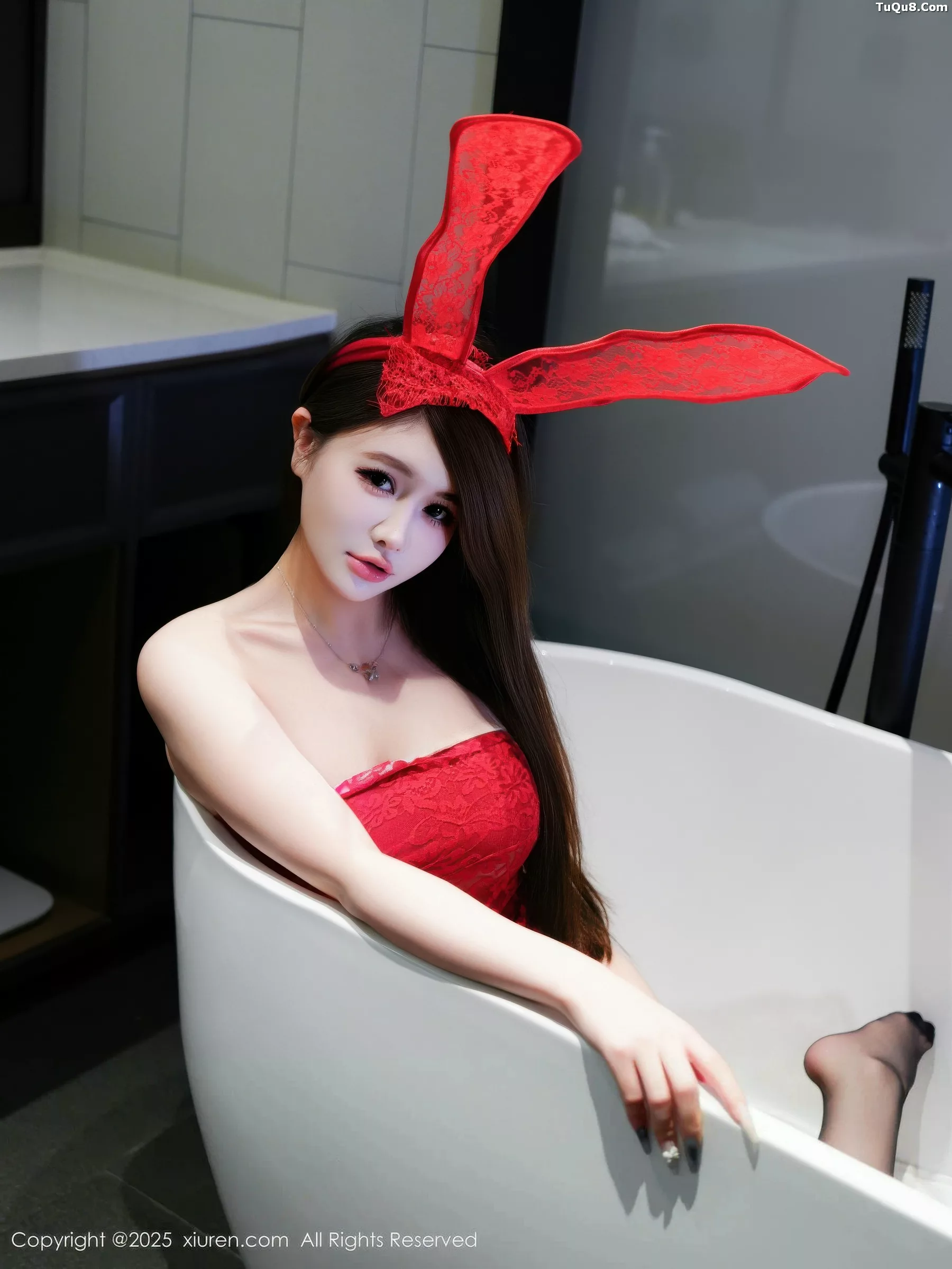 [秀人网] 2025.10.24 No.10907 甜妮#[73P]-1